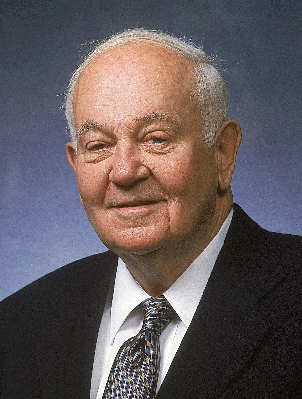Portrait of Glen P. Robinson (1923–2013) – memorial page