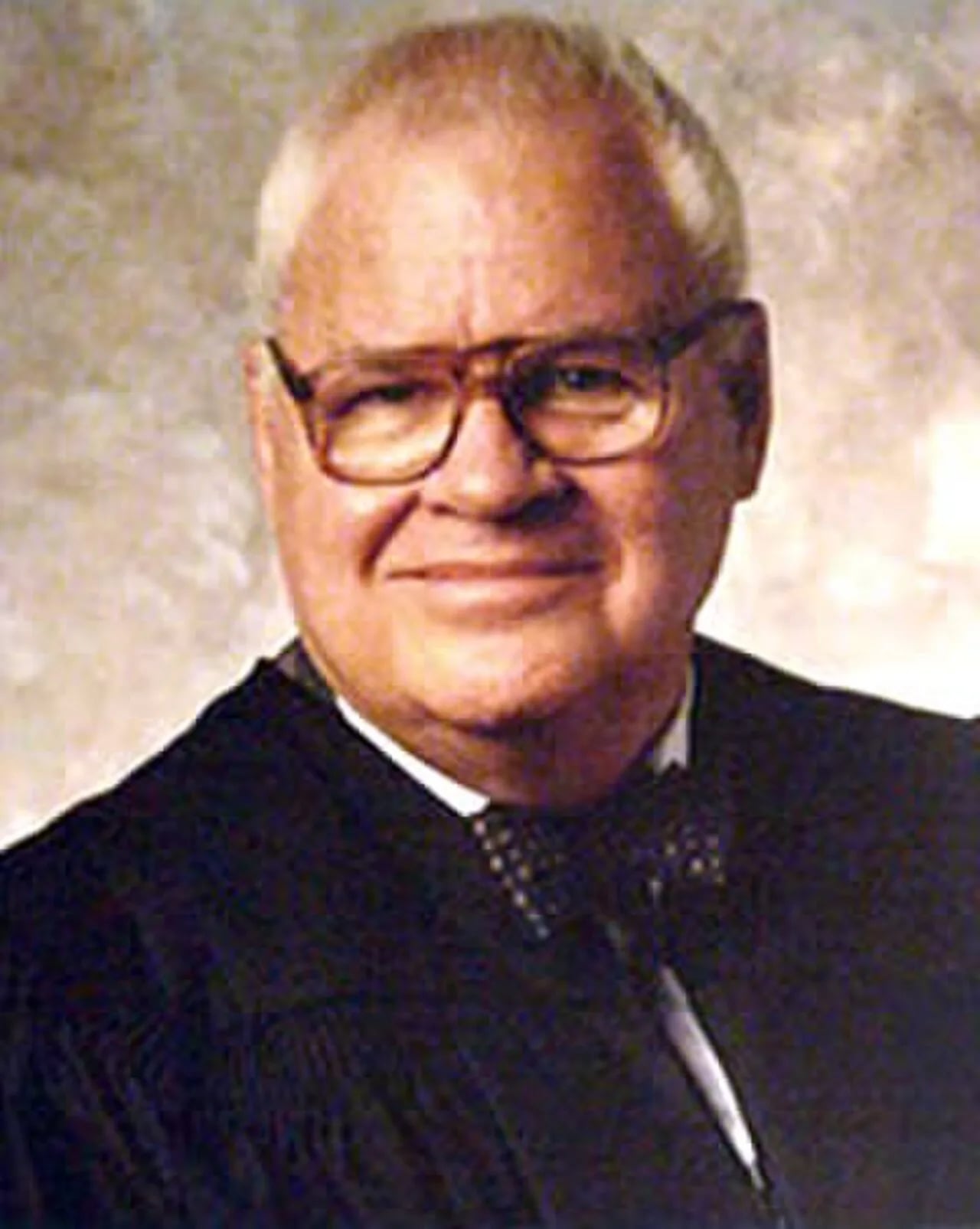 Porträt von Glenn Everell Mencer (1925–2007) – Gedenkseite