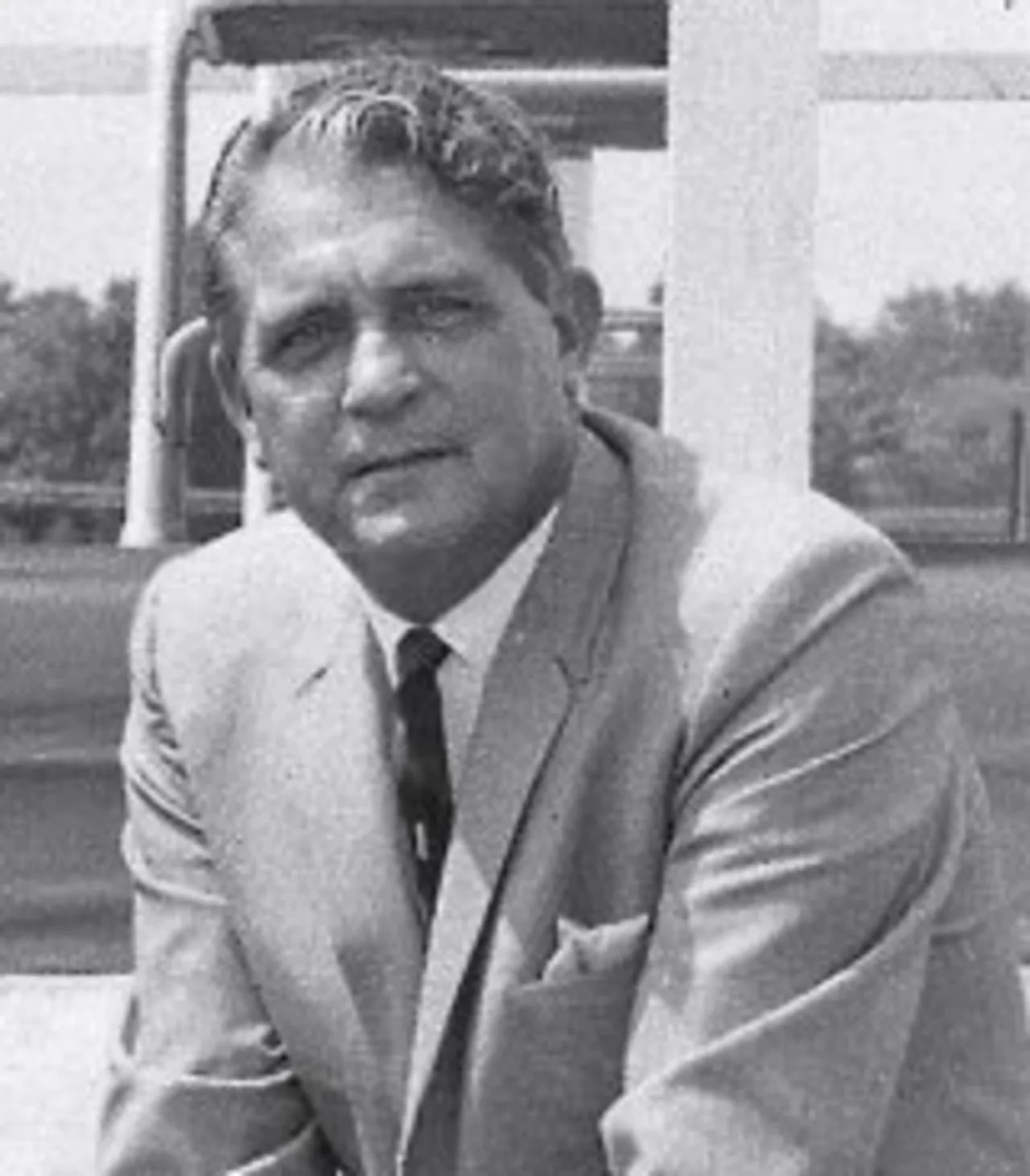 Portrait of Glenn Hearn (1914–1978) – memorial page