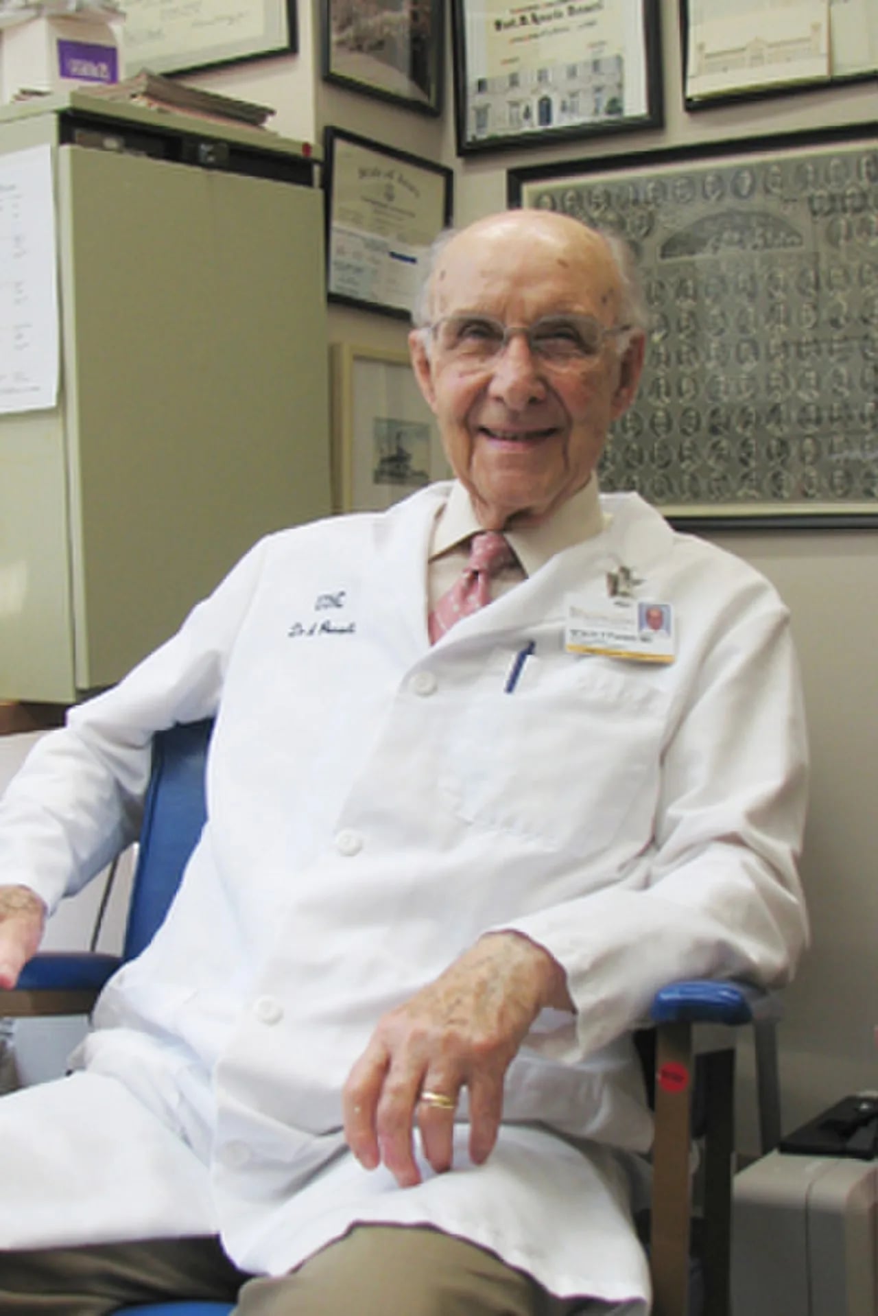 Portrait of Ignacio Ponseti (1914–2009) – memorial page