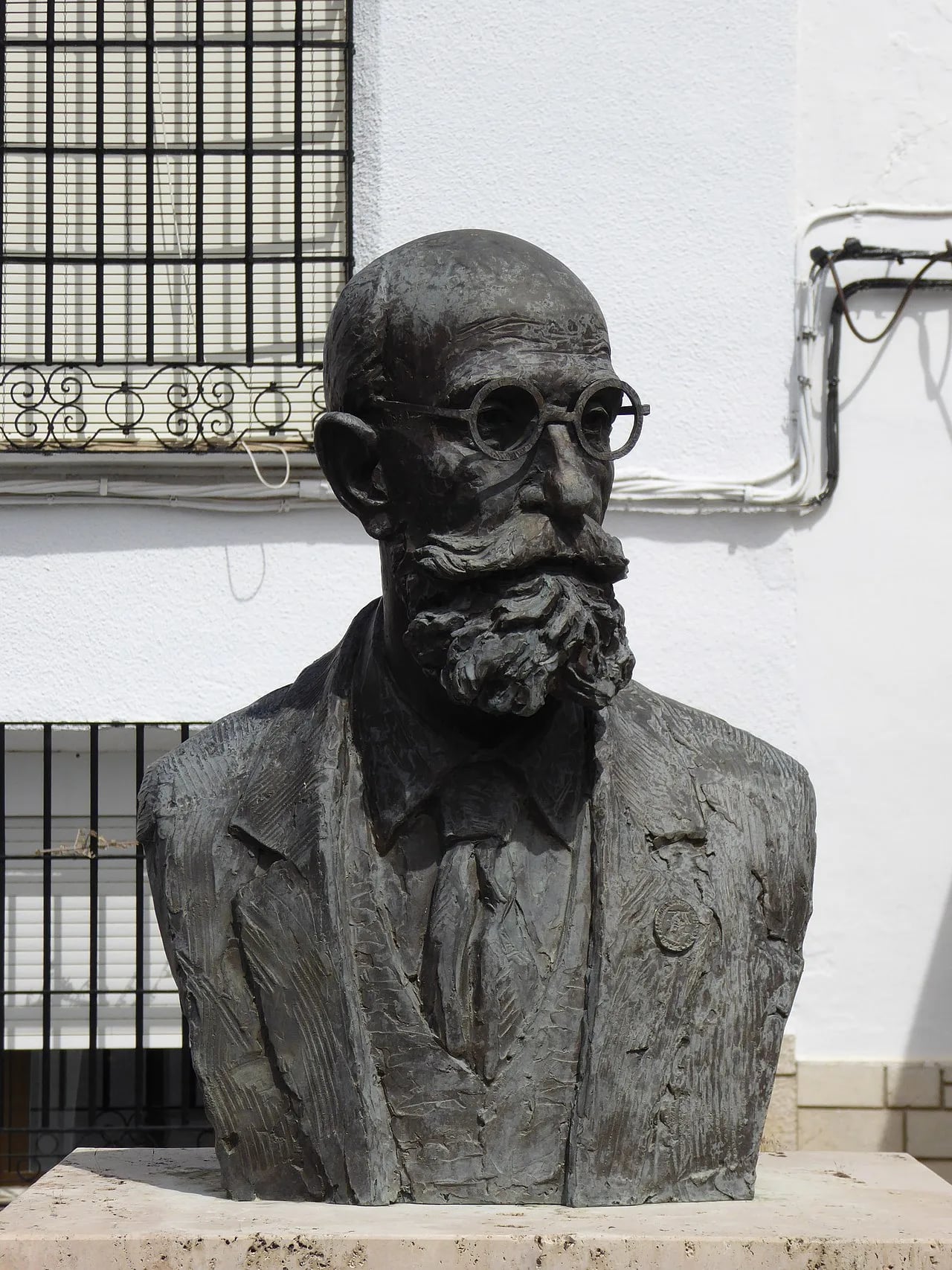 Portrait of Pelayo Quintero Atauri (1867–1946) – memorial page