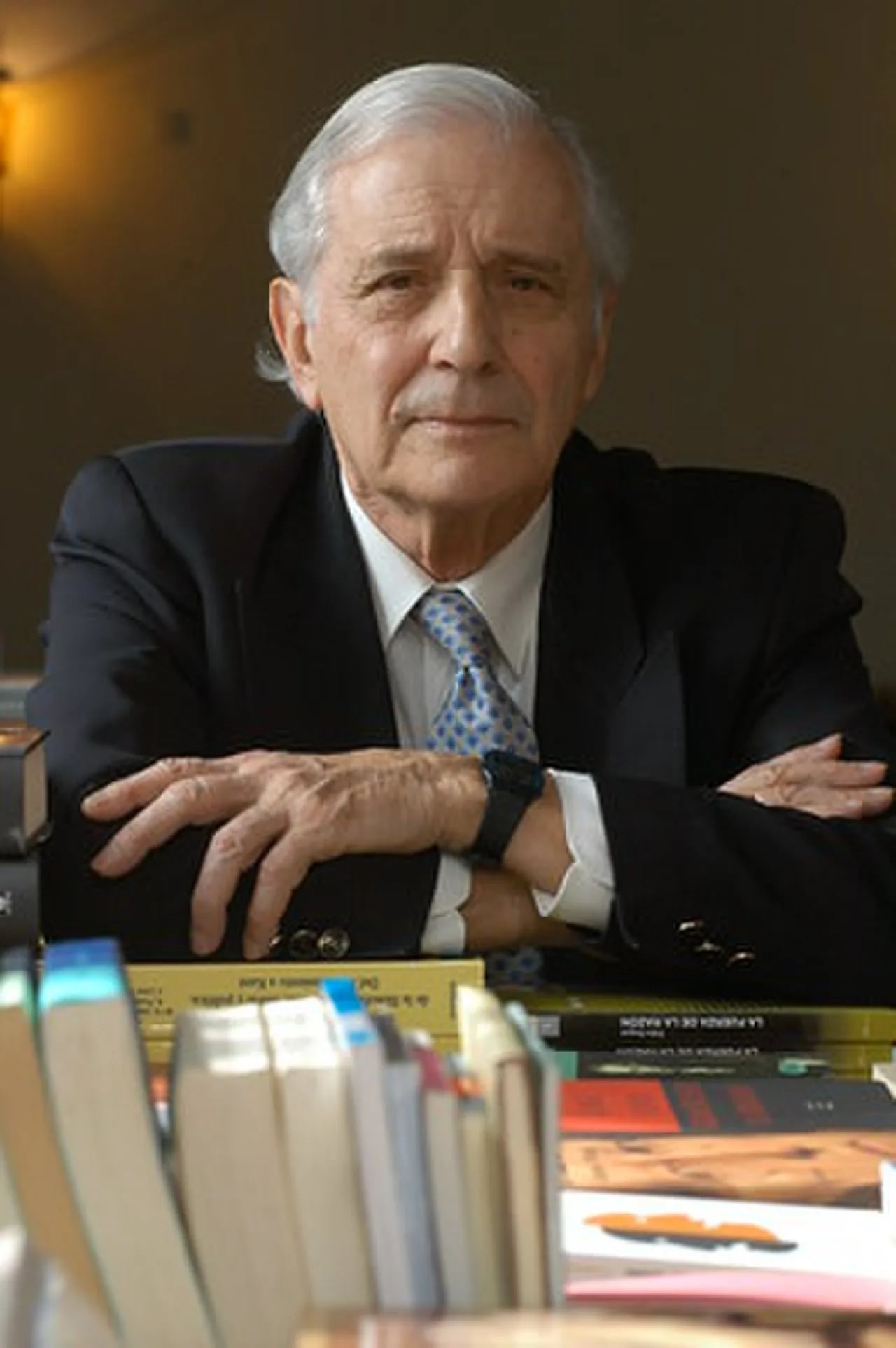Portrait of José Luis Olaizola (1927–2025) – memorial page