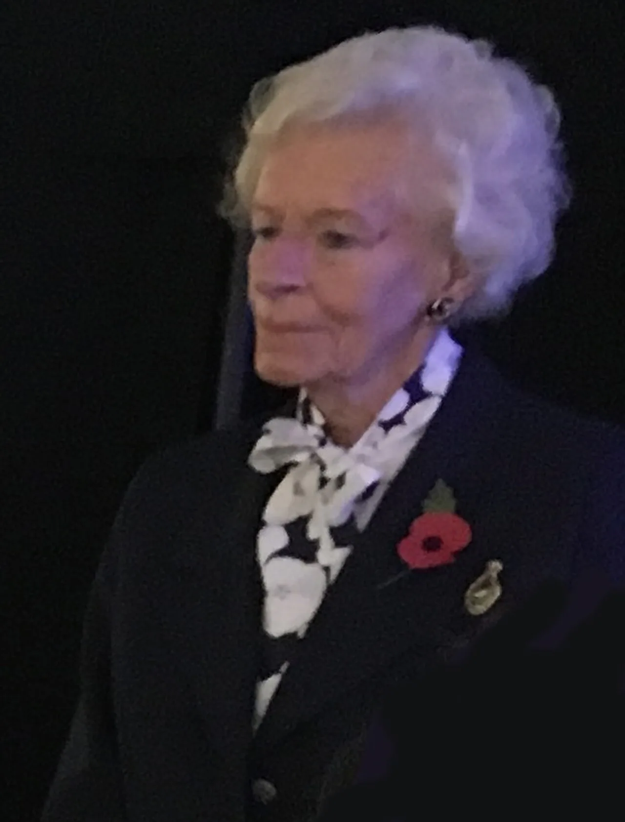 Porträt von Mary Ellis (1917–2018) – Gedenkseite