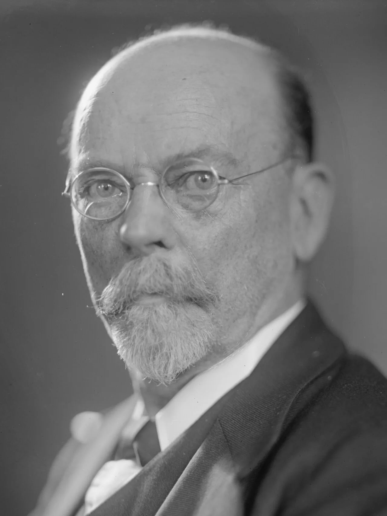 Porträt von Alexis Björkman (1853–1930) – Gedenkseite