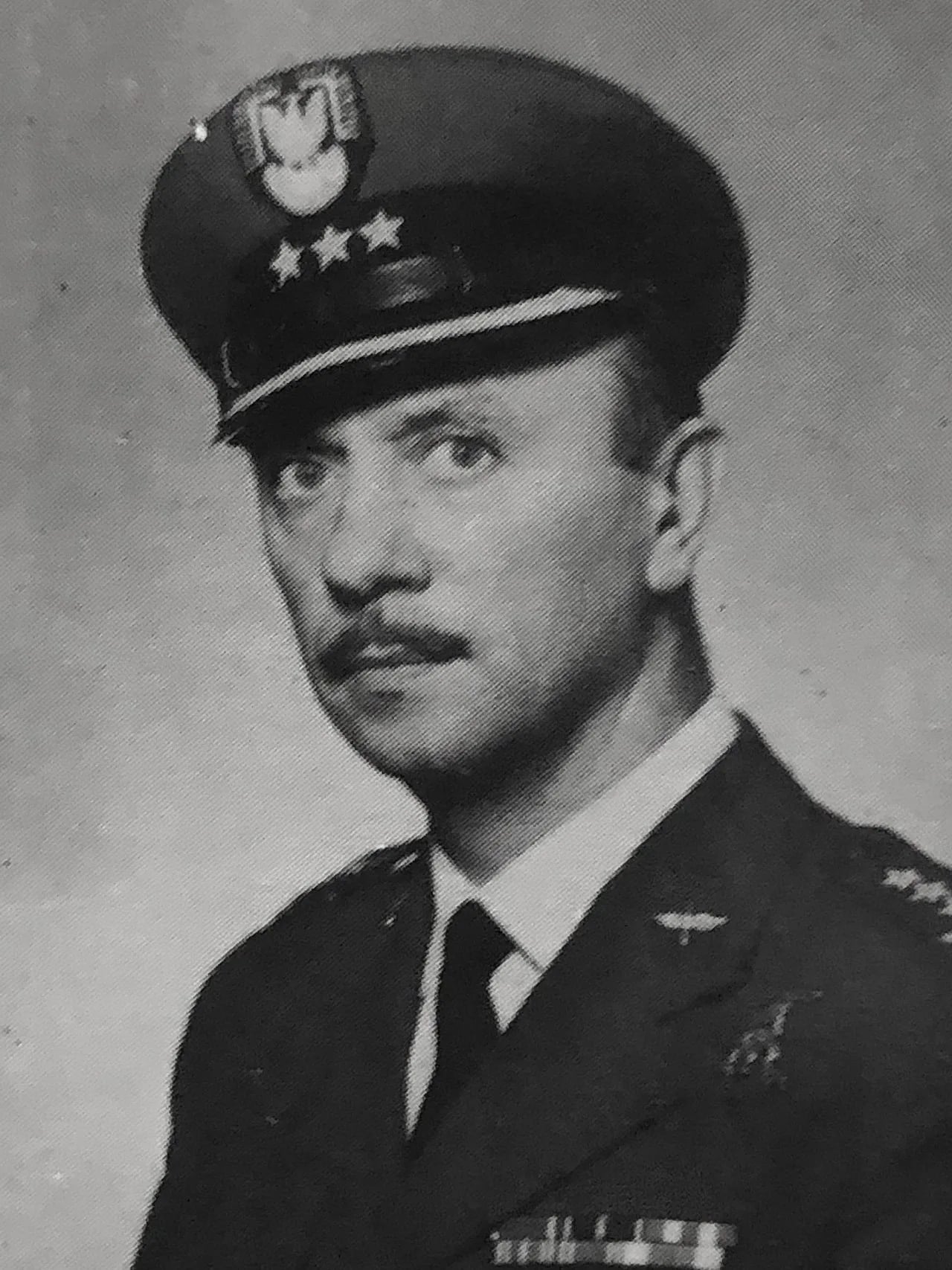 Porträt von Kazimierz Wierzbicki (1920–2010) – Gedenkseite