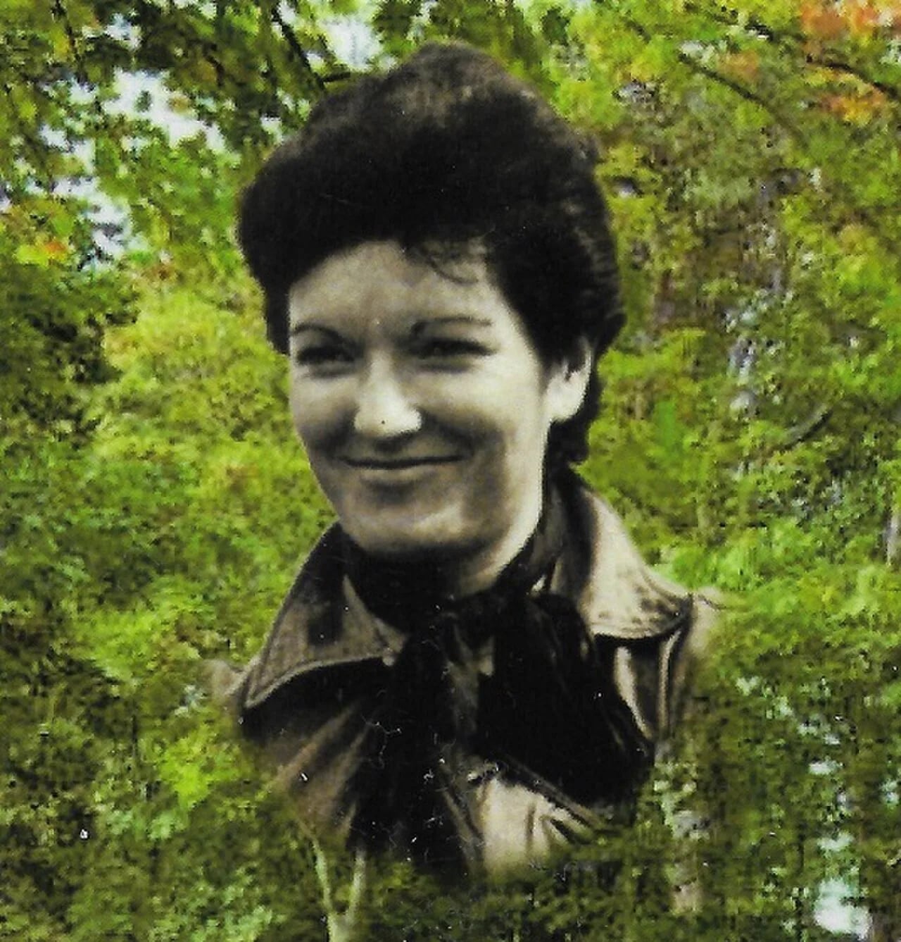 Portrait of Lourdes Munitxa (1948–2010) – memorial page