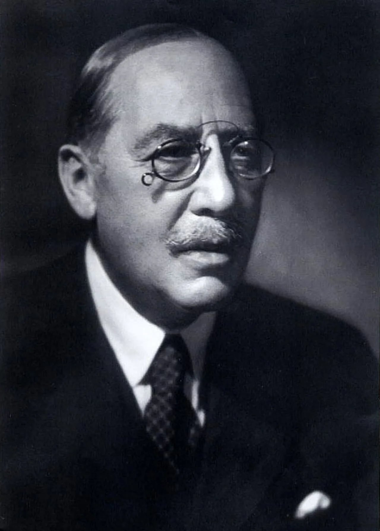 Portrait of Hermann Fürst von Hatzfeldt-Wildenburg (1867–1941) – memorial page