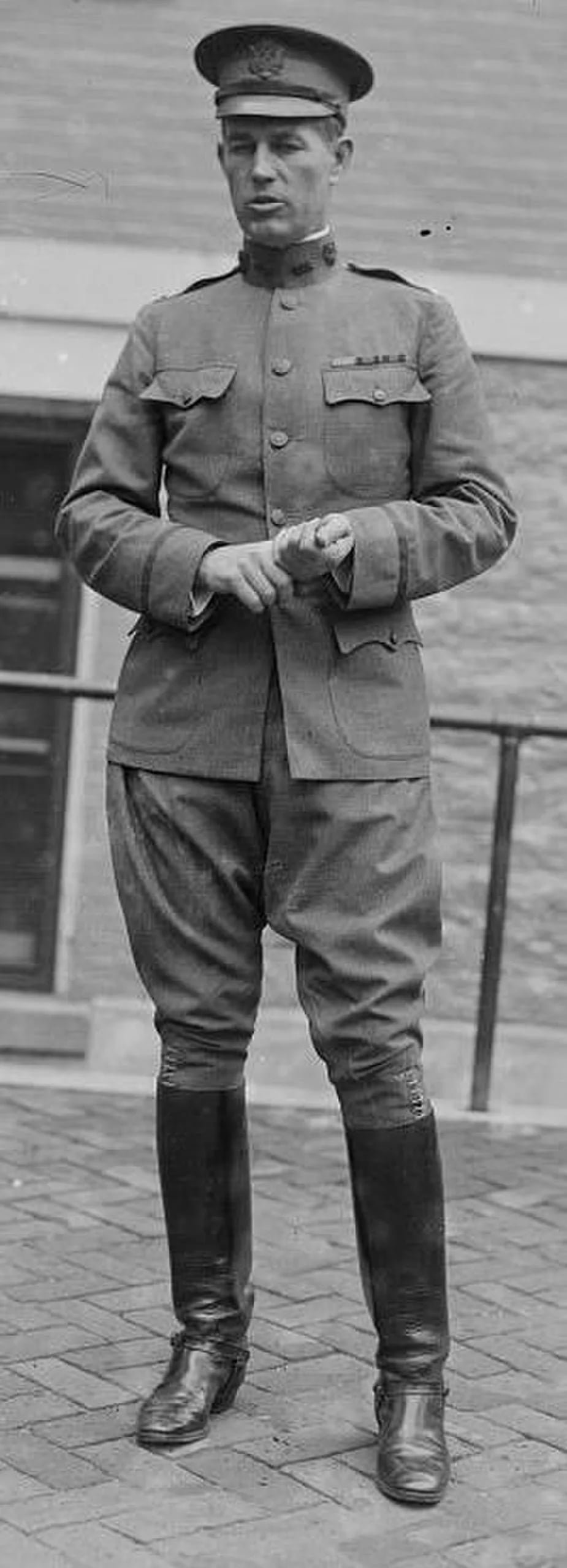 Portrait of Gordon Johnston (1874–1934) – memorial page