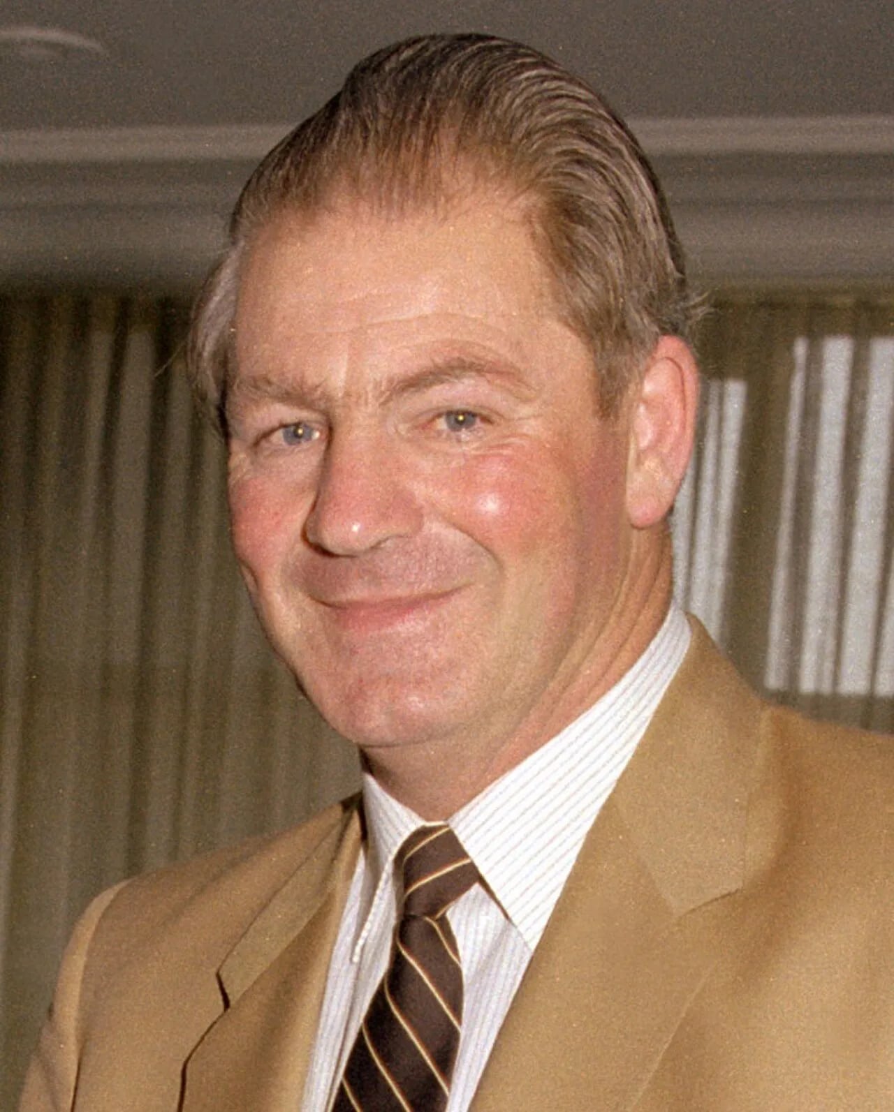 Porträt von Gordon Scholes (1931–2018) – Gedenkseite