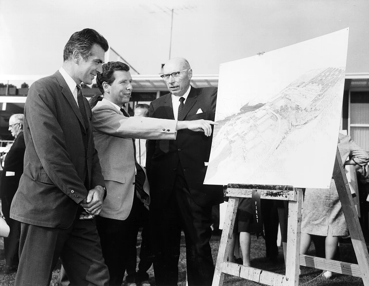 Portrait of Gordon Shrum (1896–1985) – memorial page