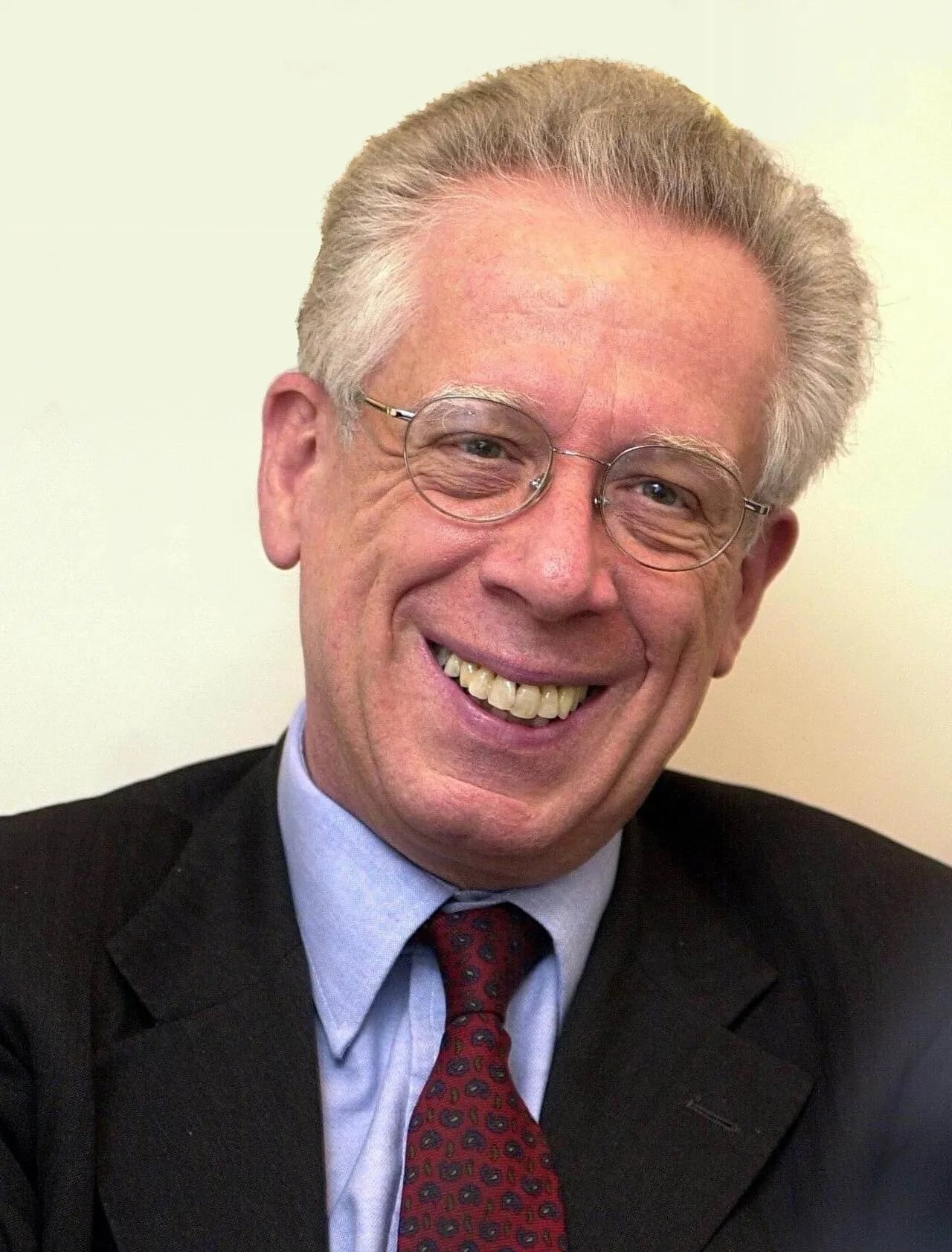 Portrait of Tommaso Padoa-Schioppa (1940–2010) – memorial page
