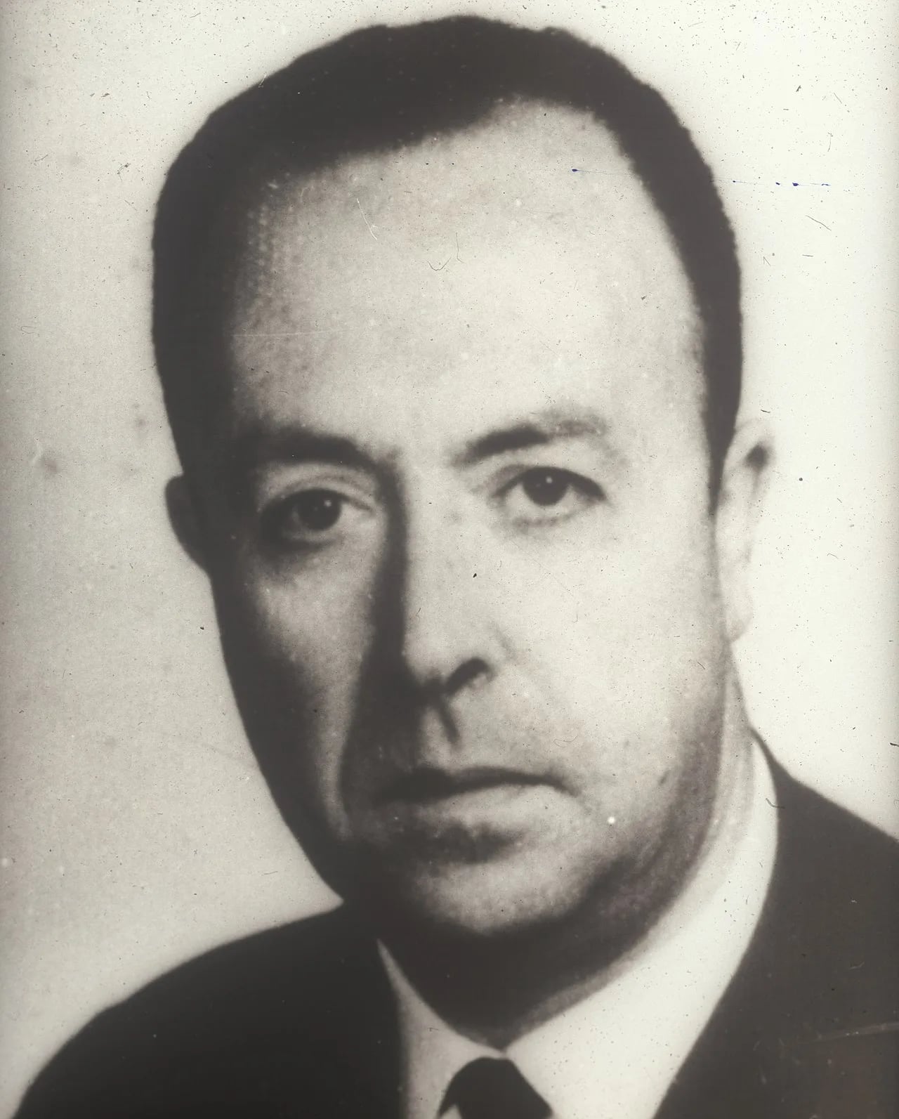Porträt von Guilherme Braga da Cruz (1916–1977) – Gedenkseite