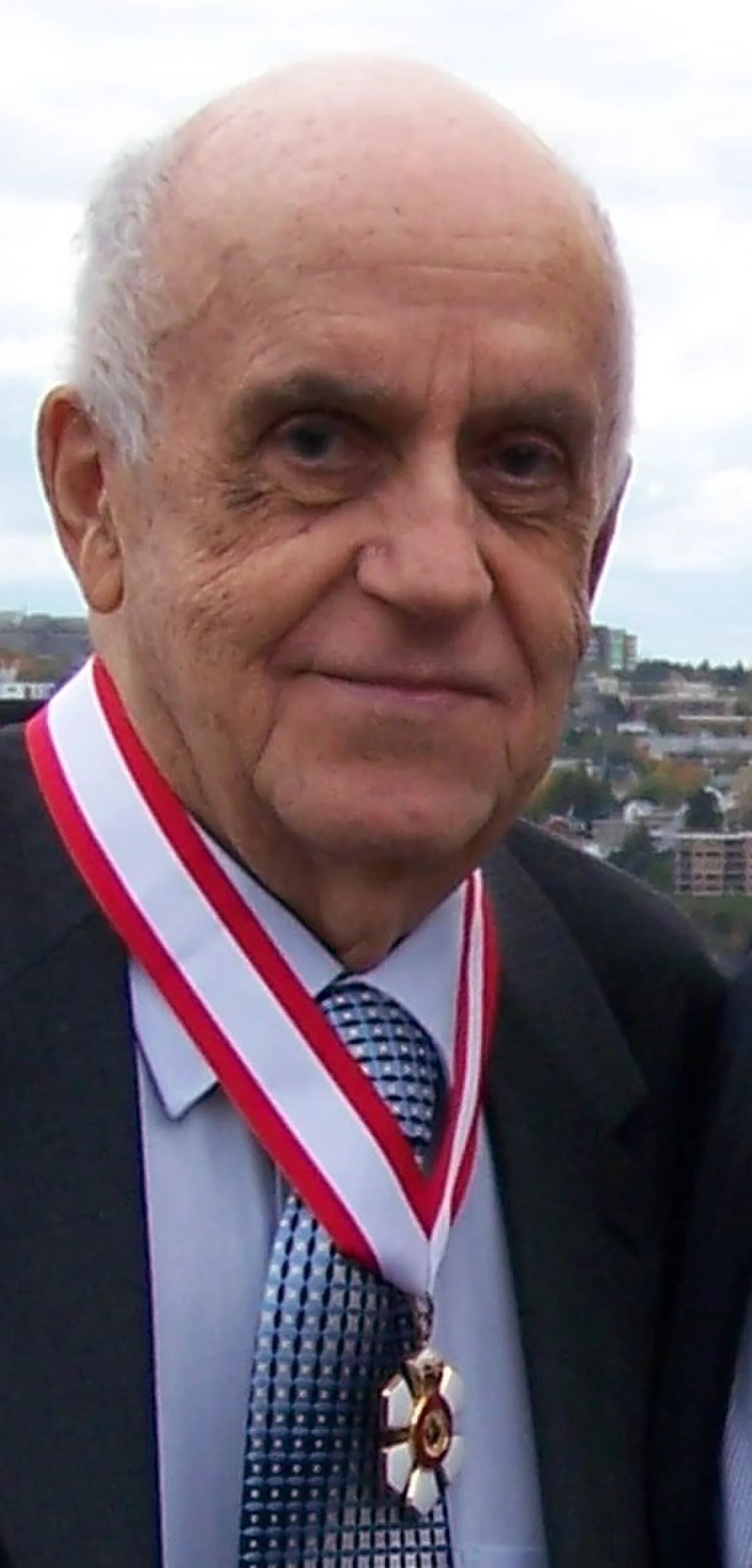Portrait of Grant Munro (1923–2017) – memorial page