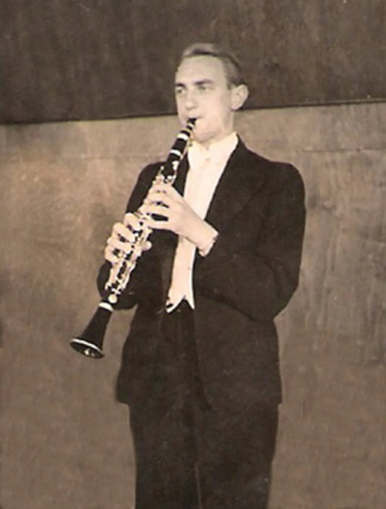 Portrait of Gijs Karten (1917–2015) – memorial page