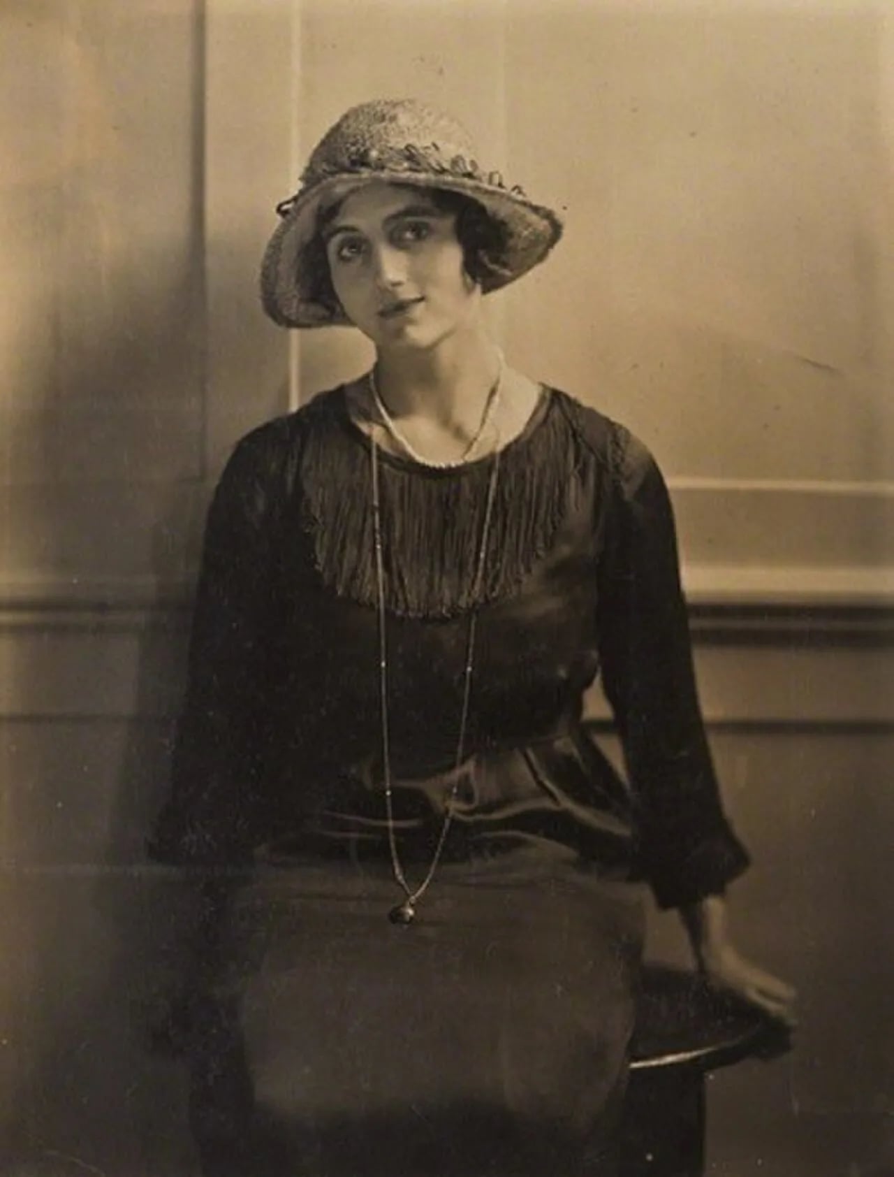 Portrait of Meggie Albanesi (1899–1923) – memorial page