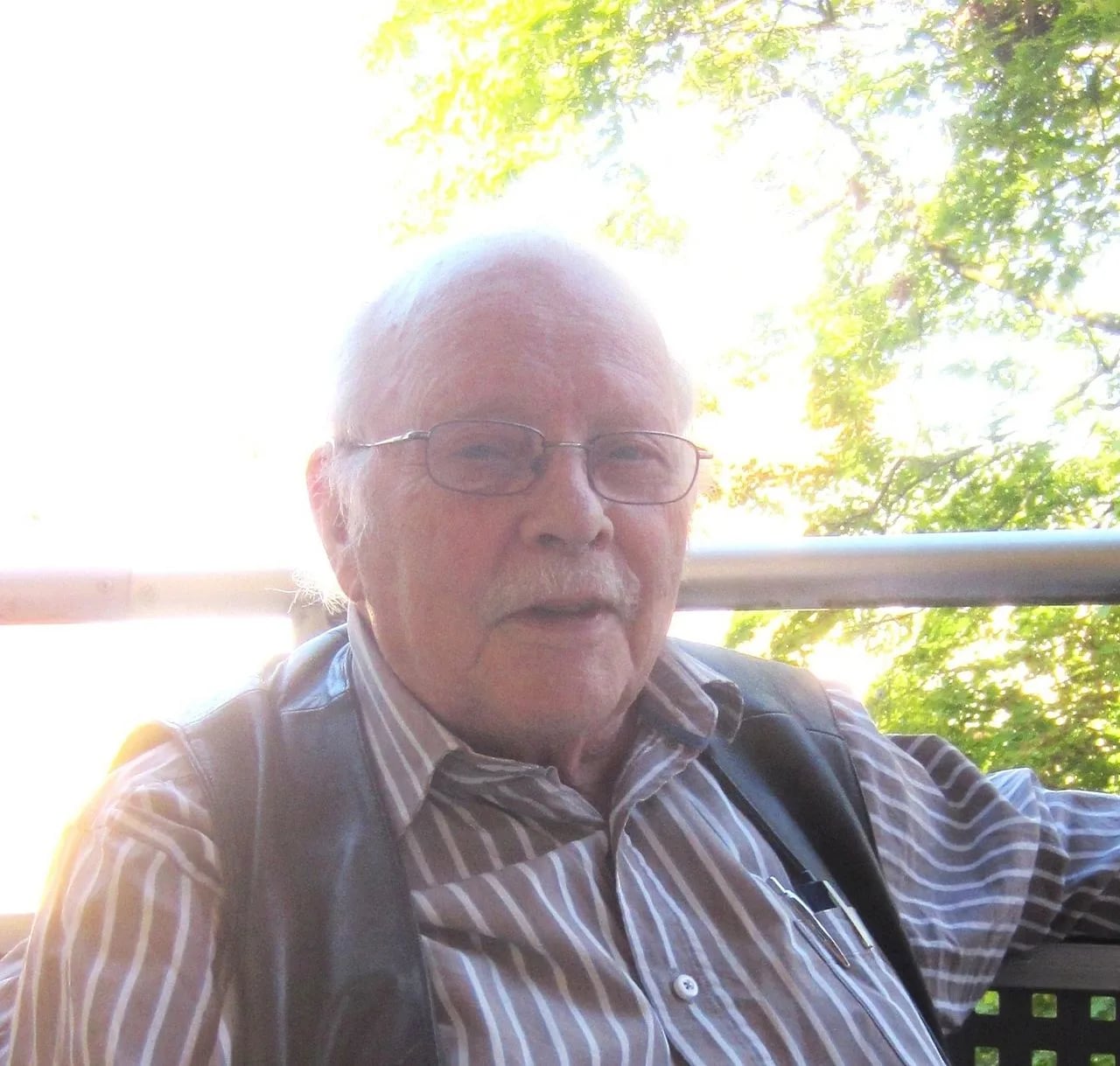 Portrait of Rolf Carlsten (1926–2015) – memorial page