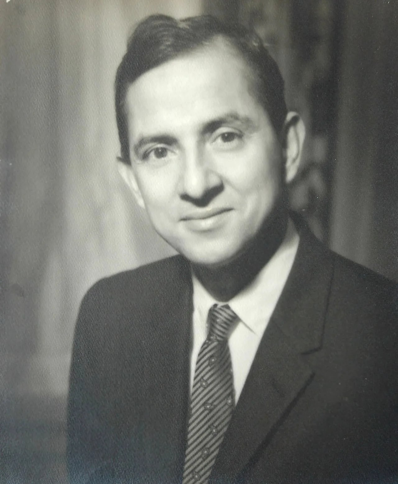 Porträt von Bishweshwar Prasad Koirala (1914–1982) – Gedenkseite