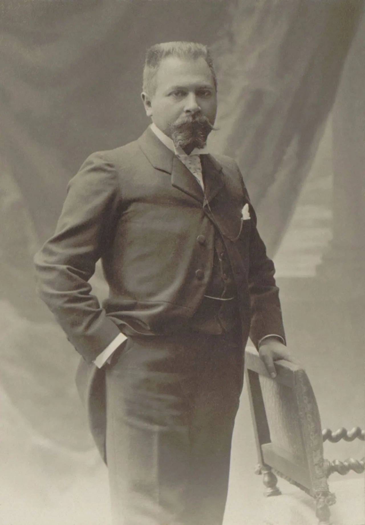Porträt von Bernardino Camilo Cincinato da Costa (1866–1930) – Gedenkseite
