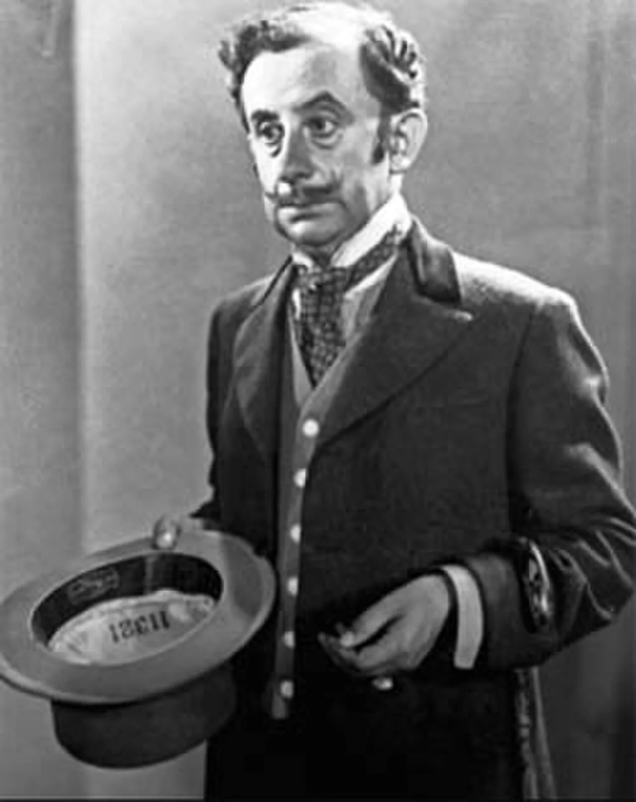 Portrait of Grigore Vasiliu Birlic (1905–1970) – memorial page
