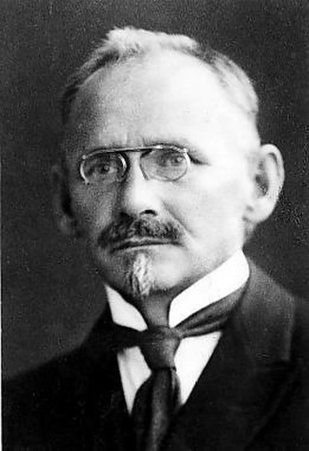 Porträt von Joel Lehtonen (1881–1934) – Gedenkseite