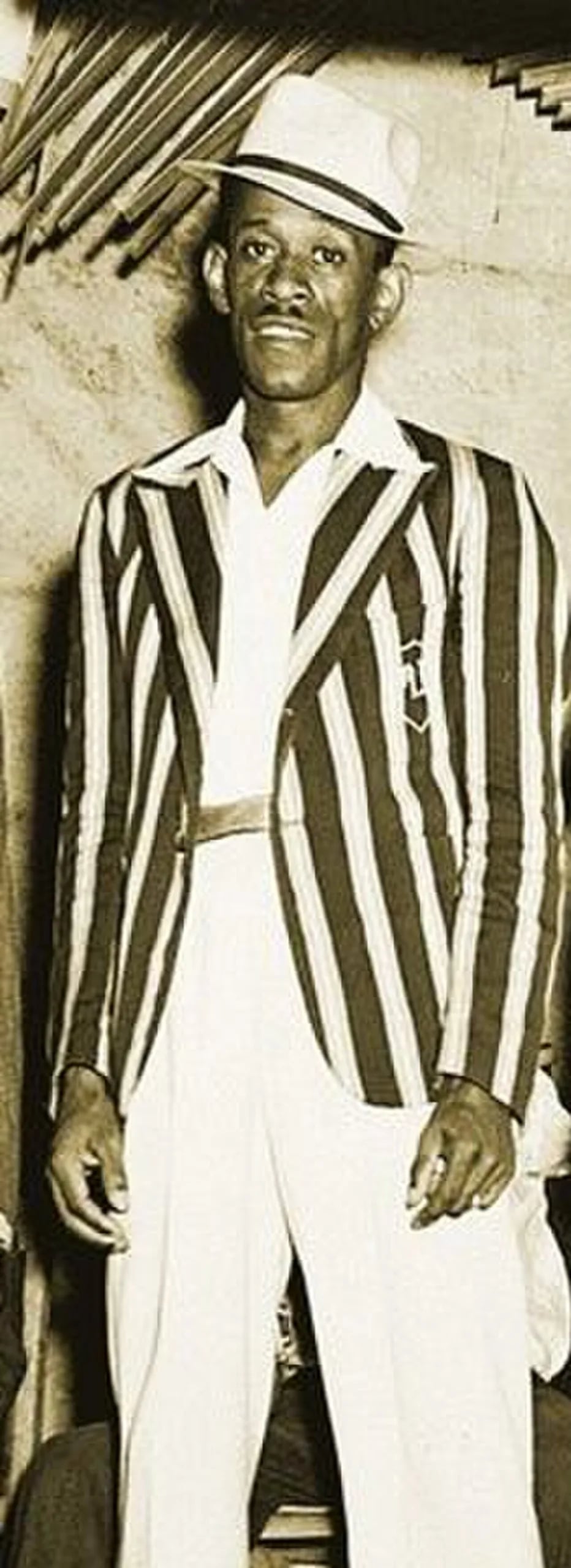 Portrait of Growler (1911–1952) – memorial page