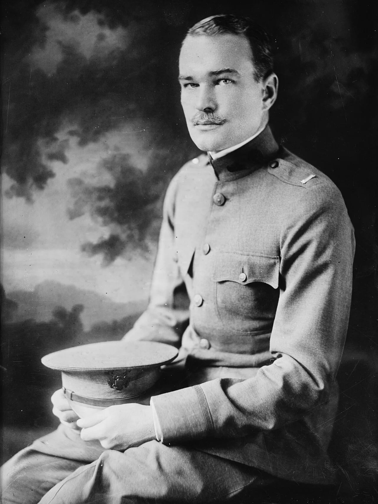 Portrait of Gurnee Munn (1887–1960) – memorial page
