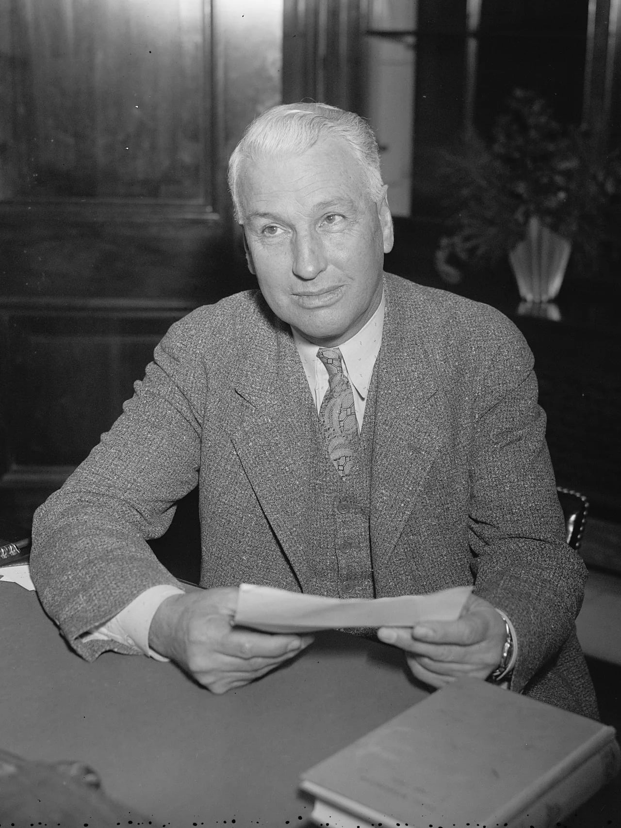 Portrait of Guy Gillette (1879–1973) – memorial page