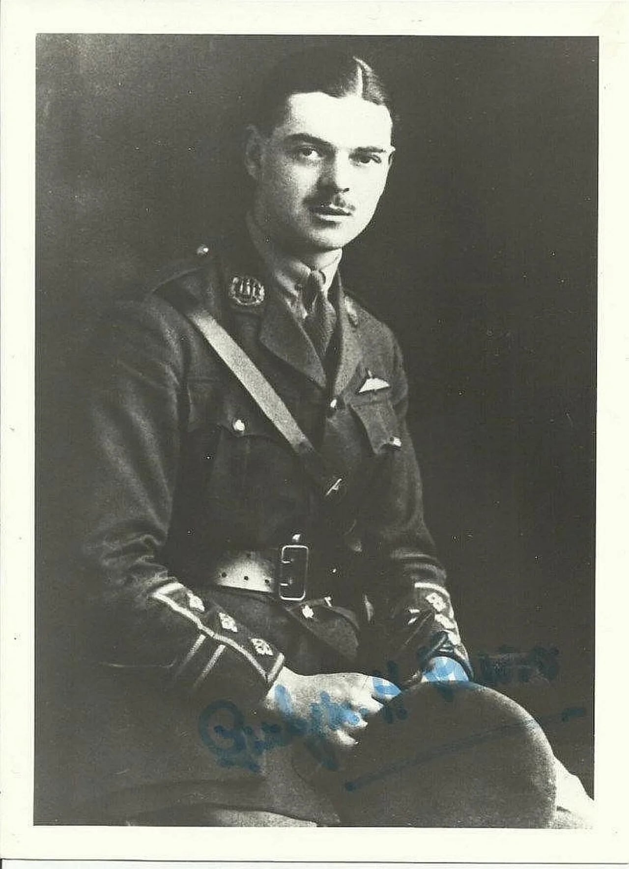 Portrait of Gwilym Hugh Lewis (1897–1996) – memorial page