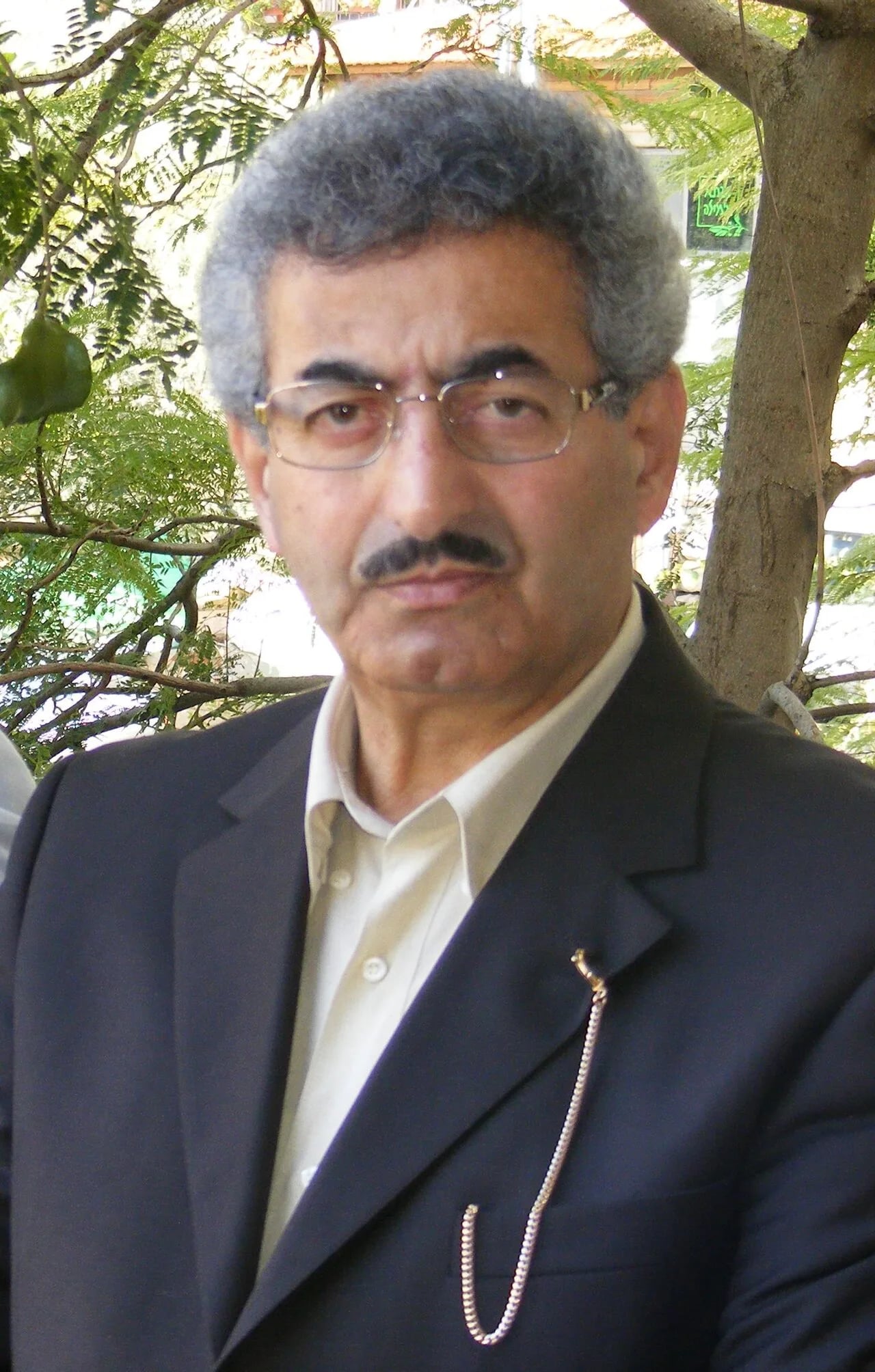 Porträt von Hussein Fandi Muhanna (1945–2023) – Gedenkseite
