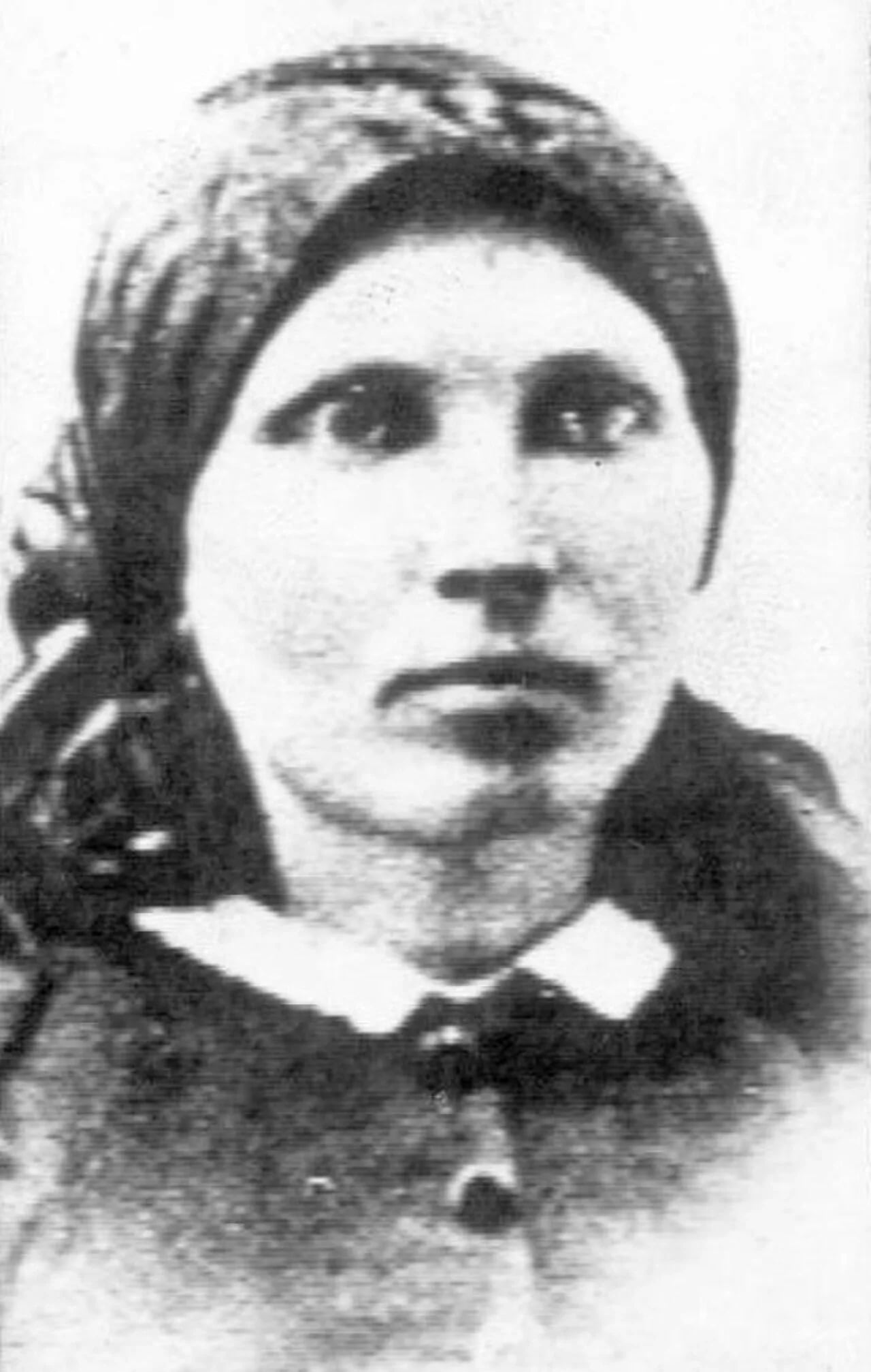 Portrait of Anna Månsdotter (1841–1890) – memorial page