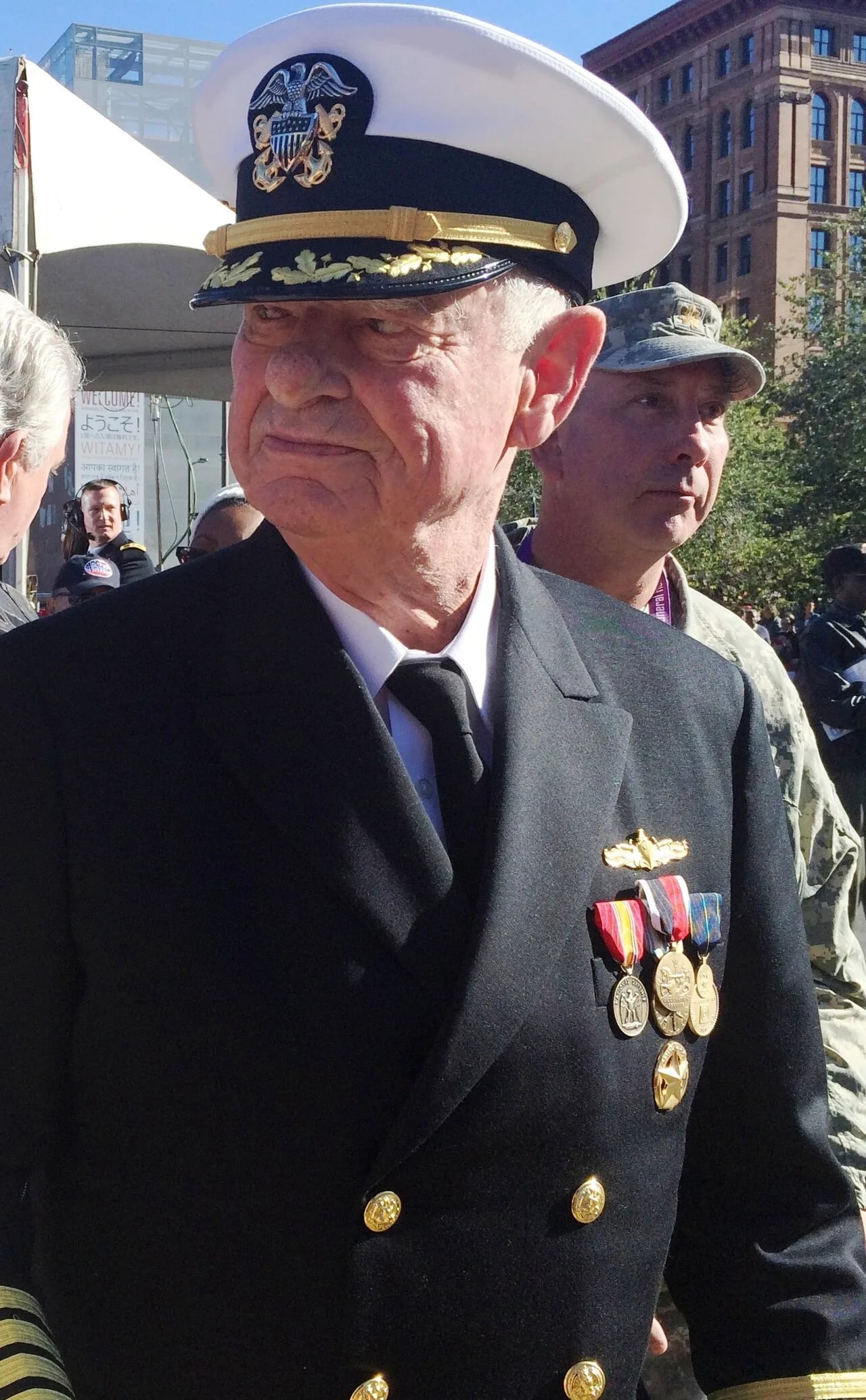 Porträt von H. F. Lenfest (1930–2018) – Gedenkseite