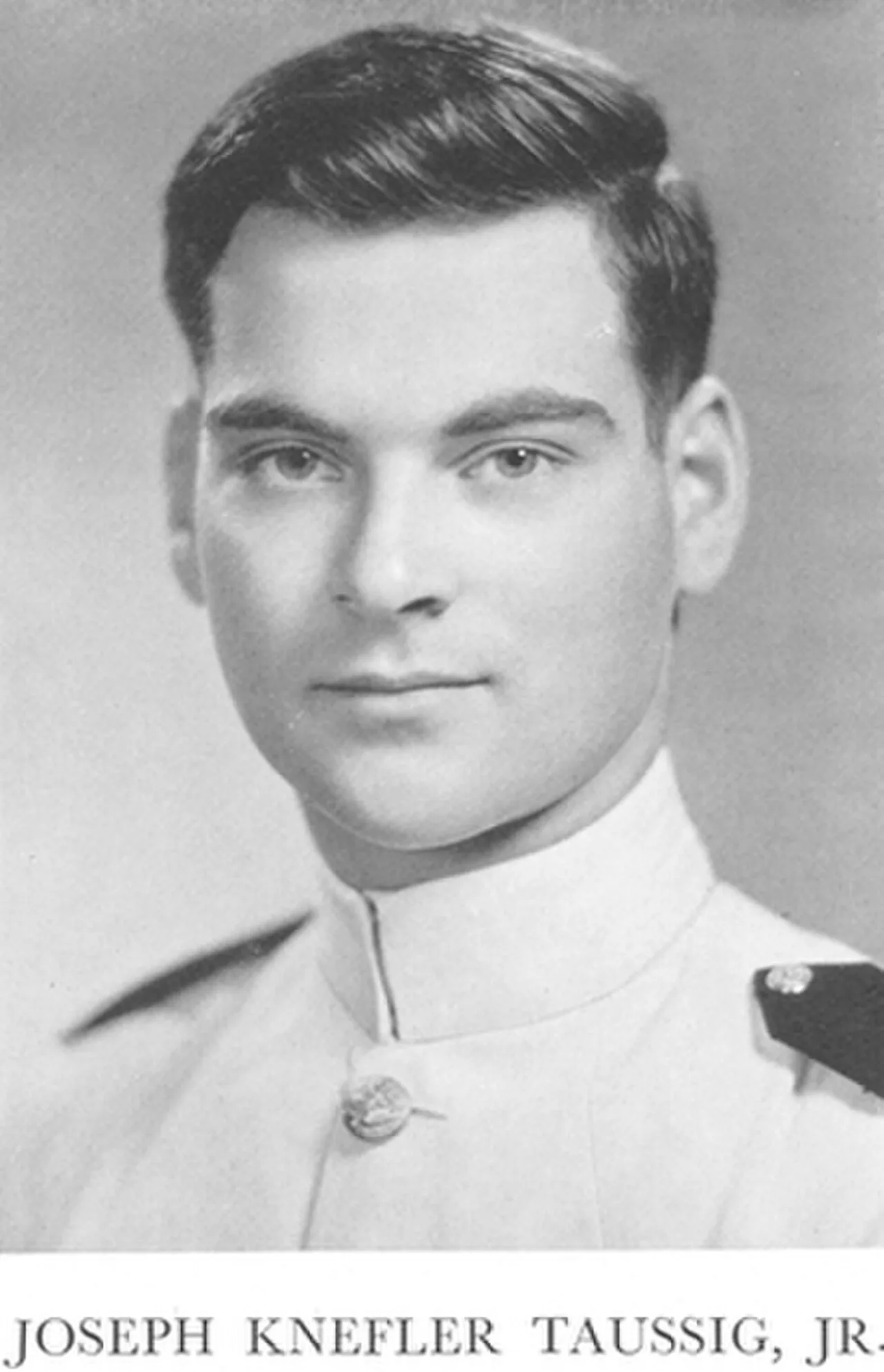 Portrait of Joseph K. Taussig Jr. (1920–1999) – memorial page