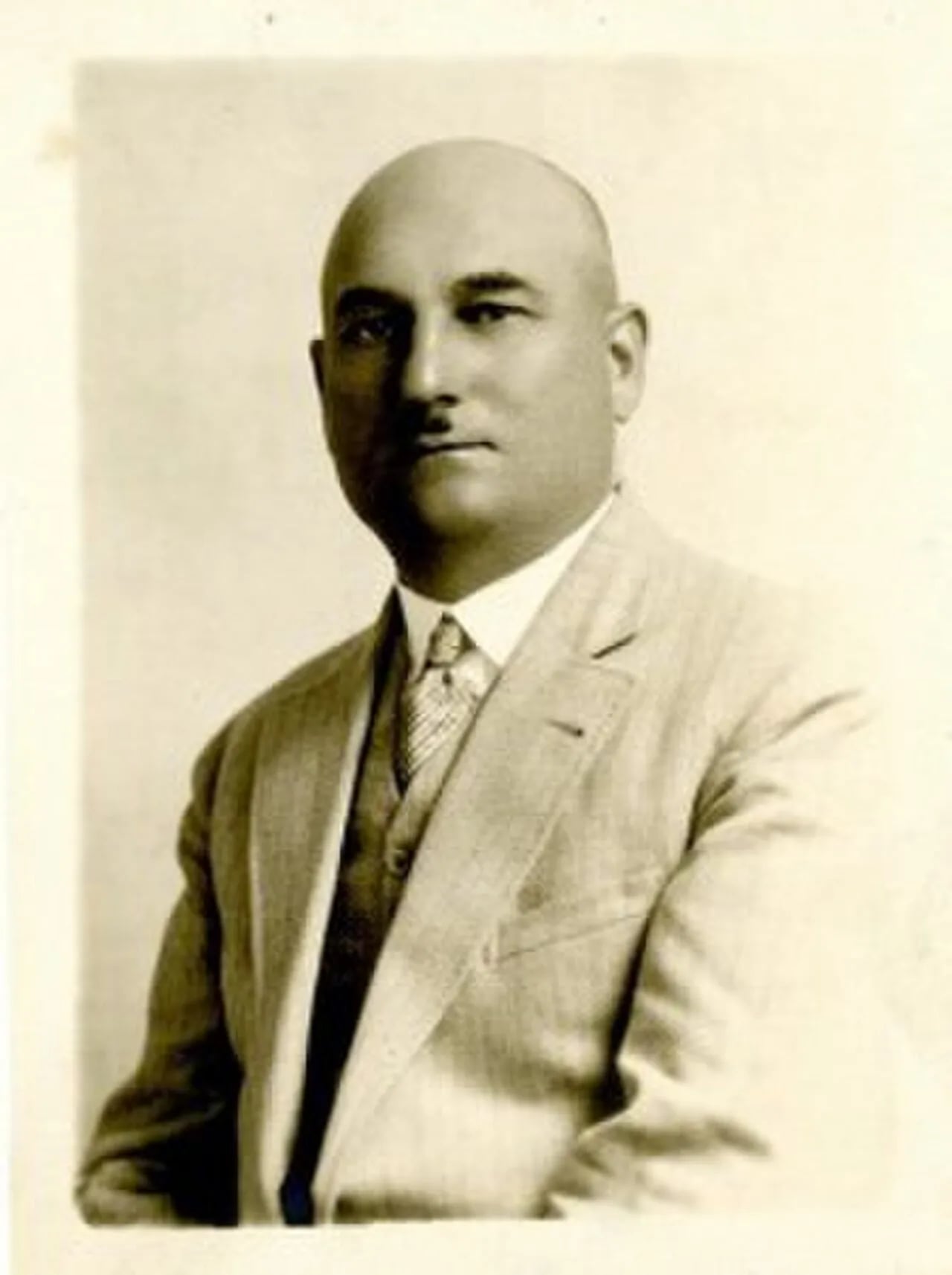 Porträt von German Konovalov (1882–1936) – Gedenkseite