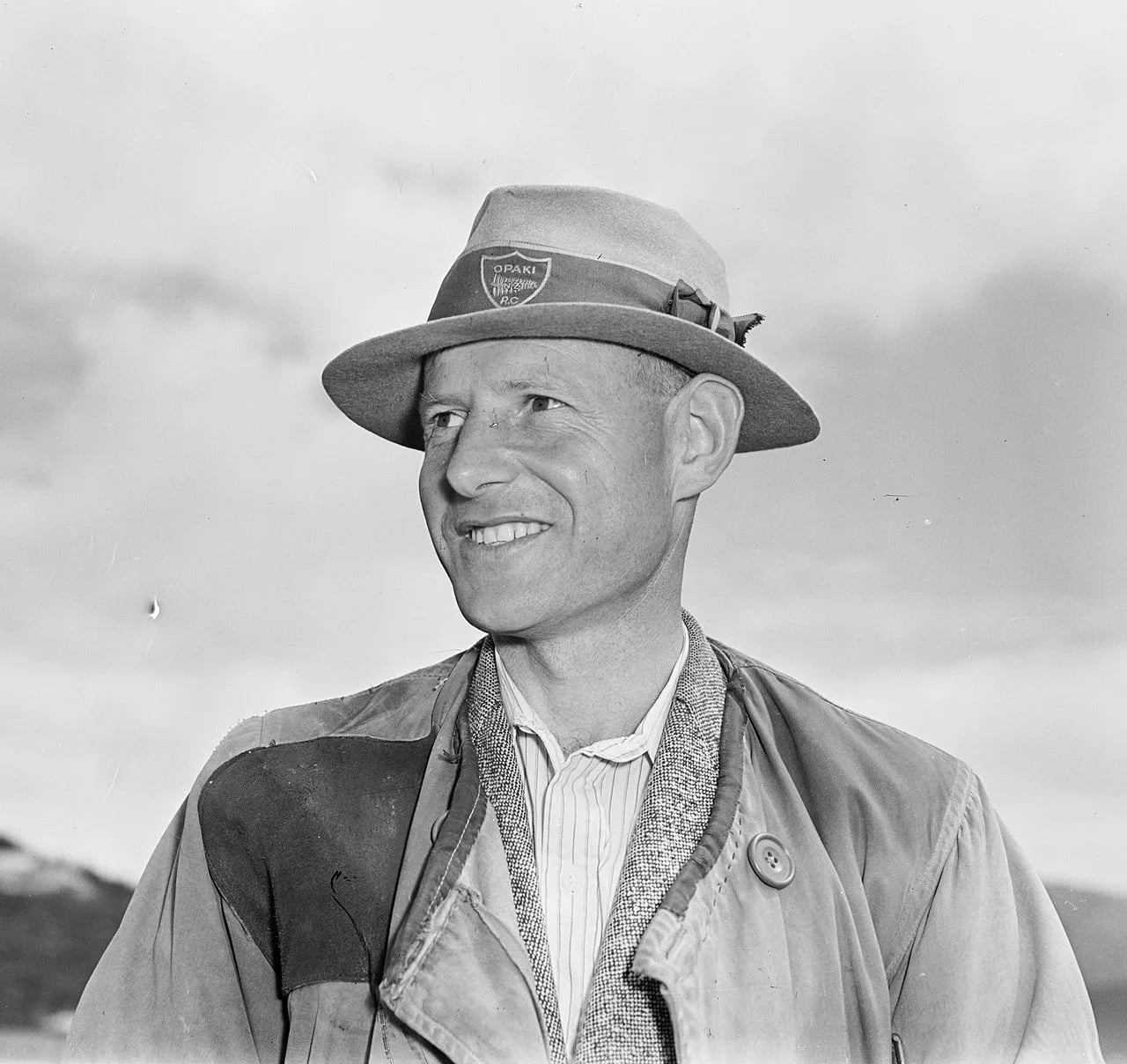 Portrait of Haddon Donald (1917–2018) – memorial page