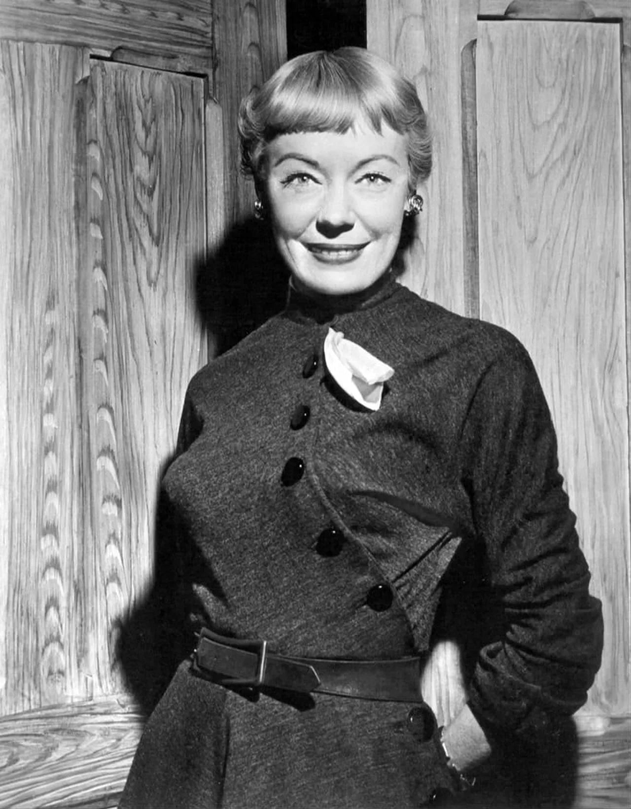 Porträt von Haila Stoddard (1913–2011) – Gedenkseite