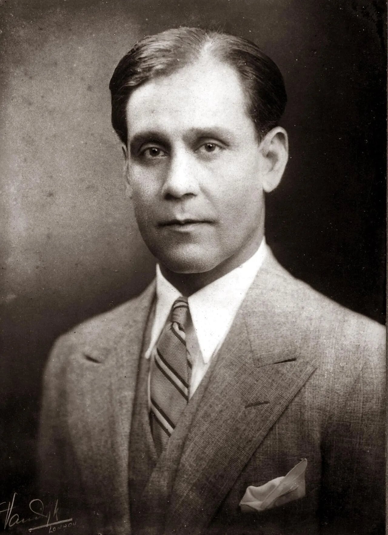 Porträt von Hamidullah Khan (1894–1960) – Gedenkseite