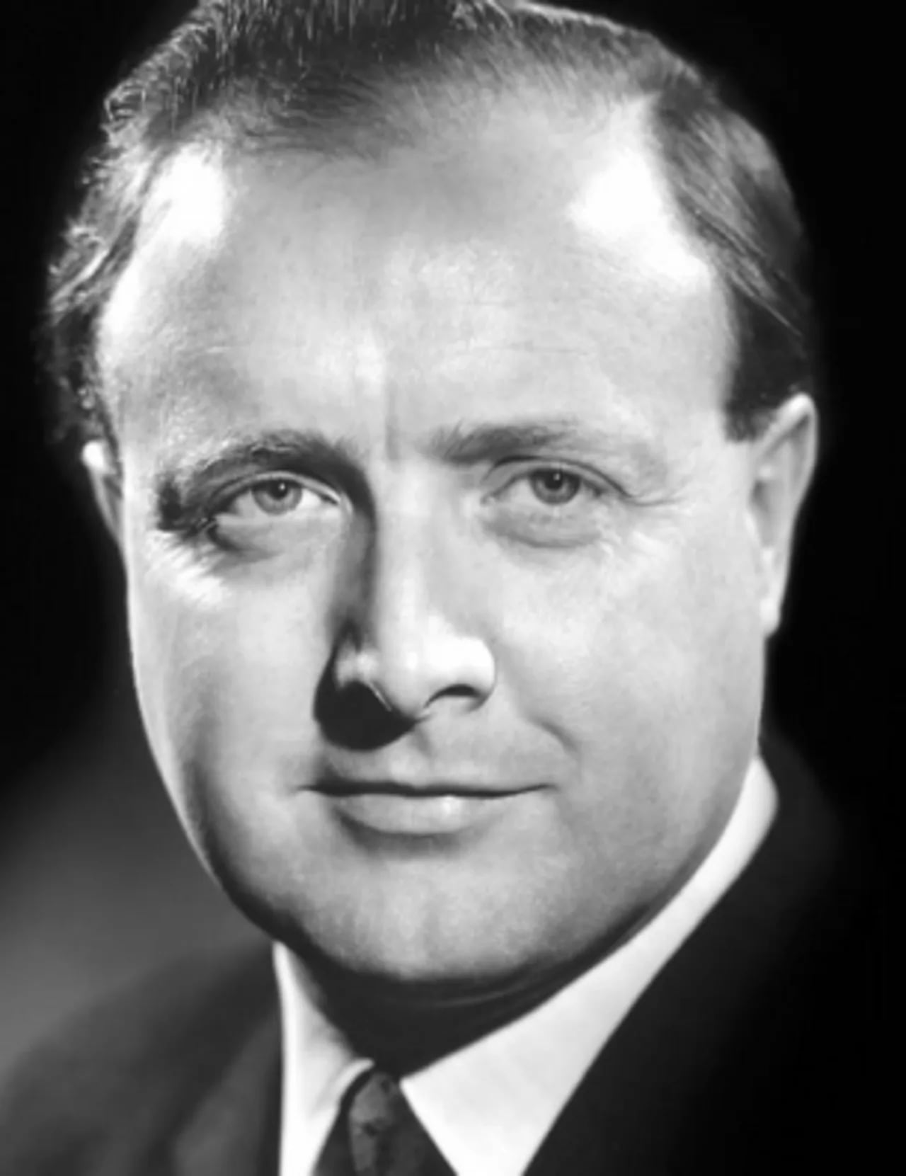 Portrait of Kenneth Bowen (1932–2018) – memorial page