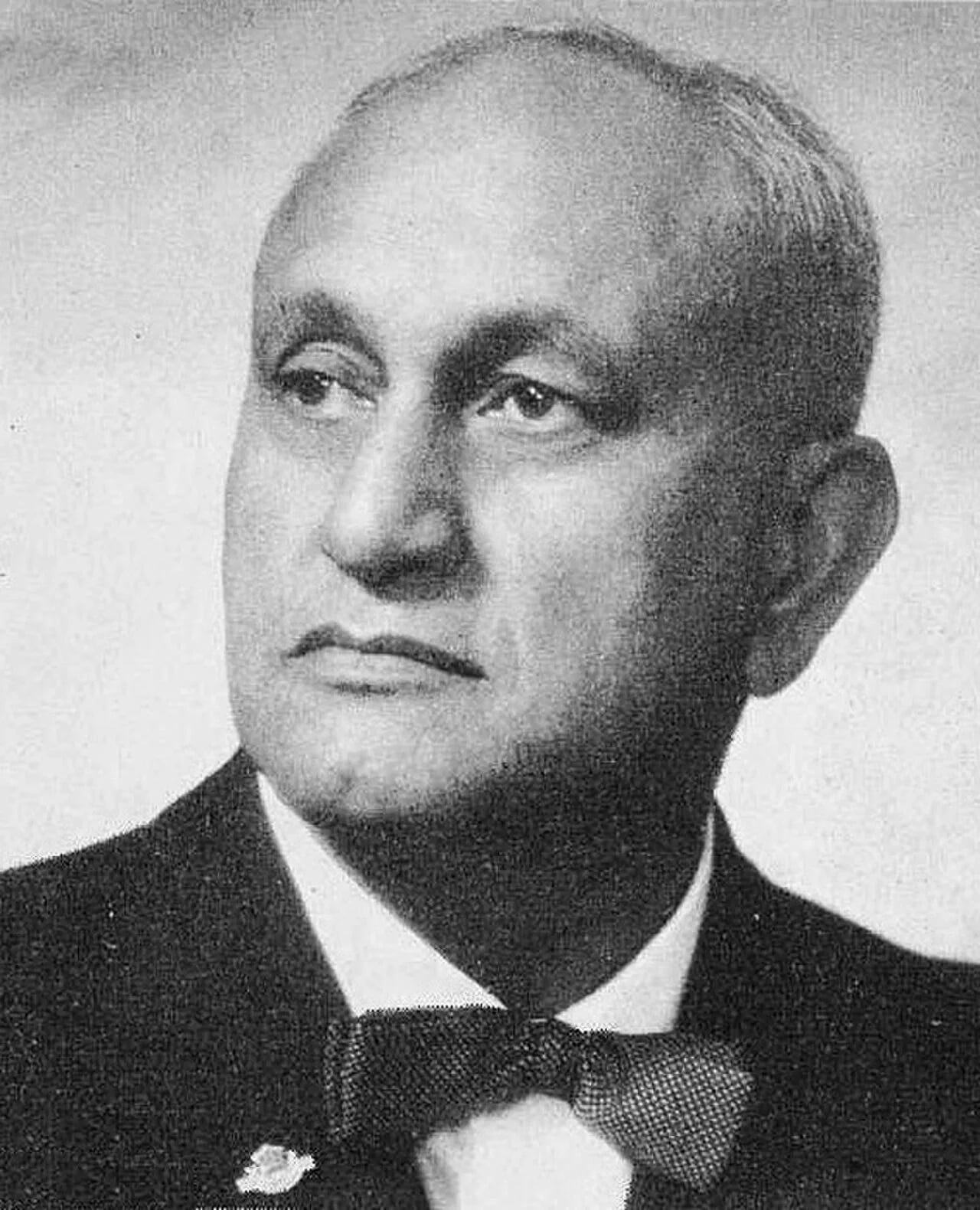 Portrait of Hanara Tangiawha Te Ohaki Reedy (1903–1971) – memorial page