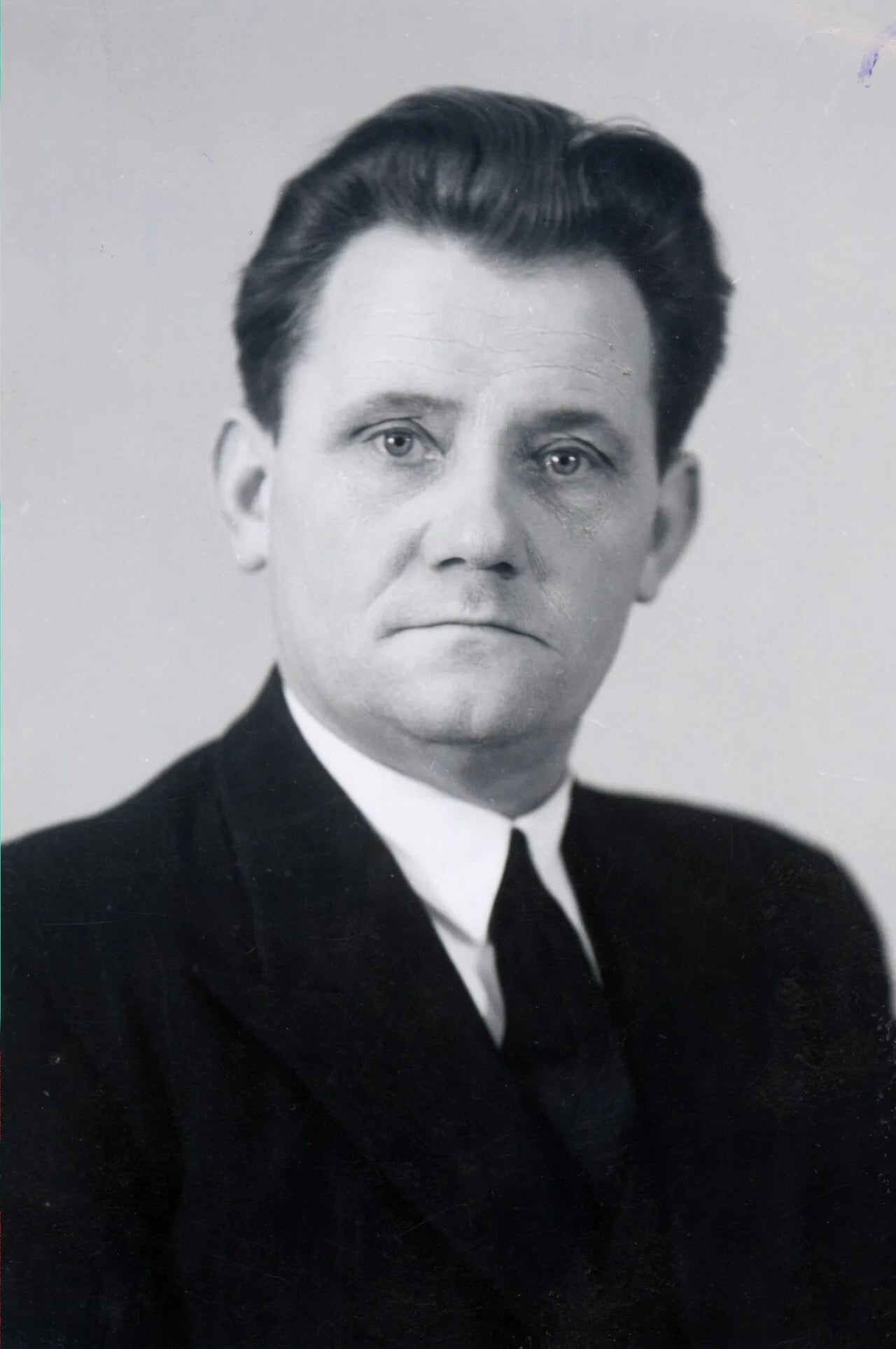 Porträt von Hans Karolus Ommedal (1901–1984) – Gedenkseite