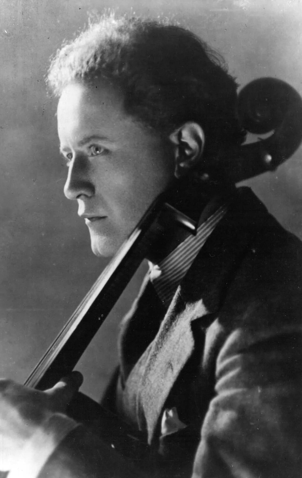 Portrait of Hans Kindler (1892–1949) – memorial page