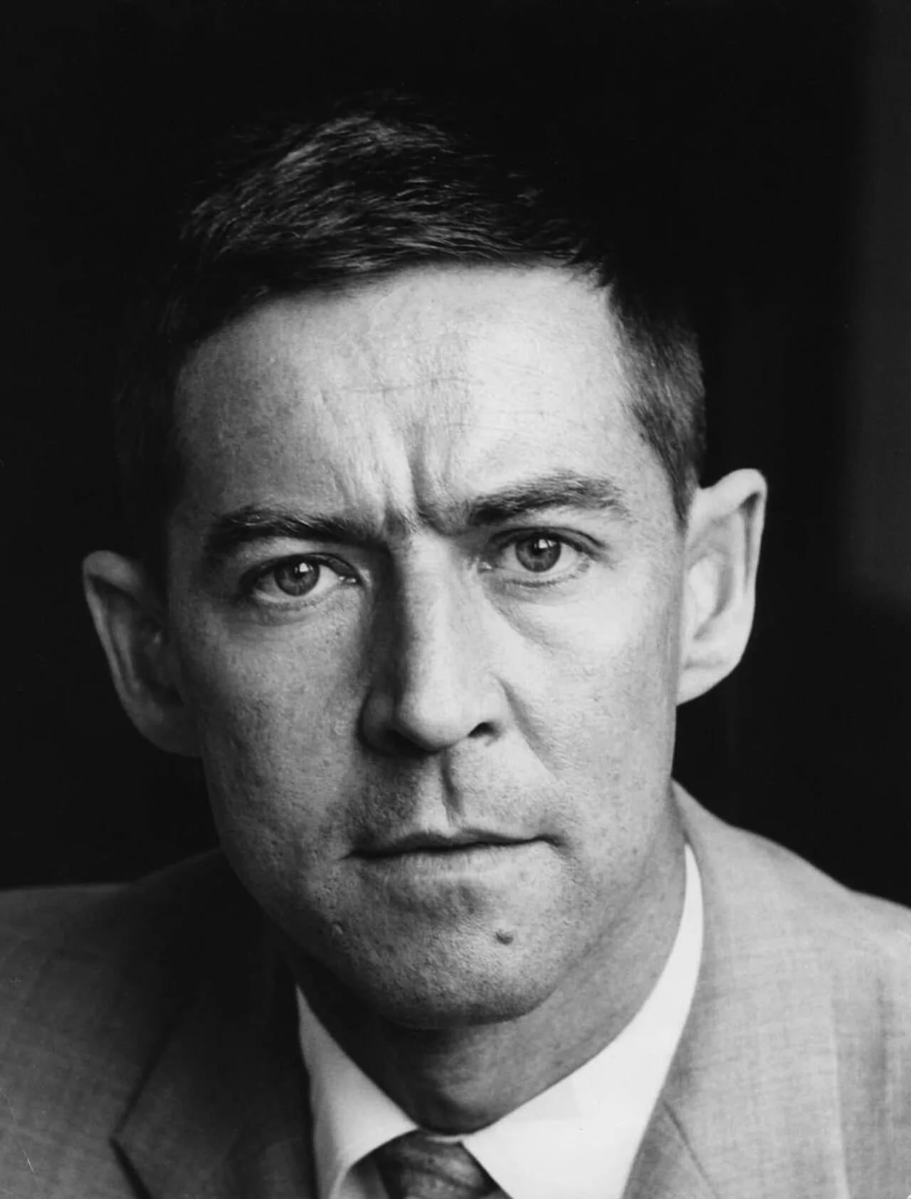 Porträt von Hans Villius (1923–2012) – Gedenkseite