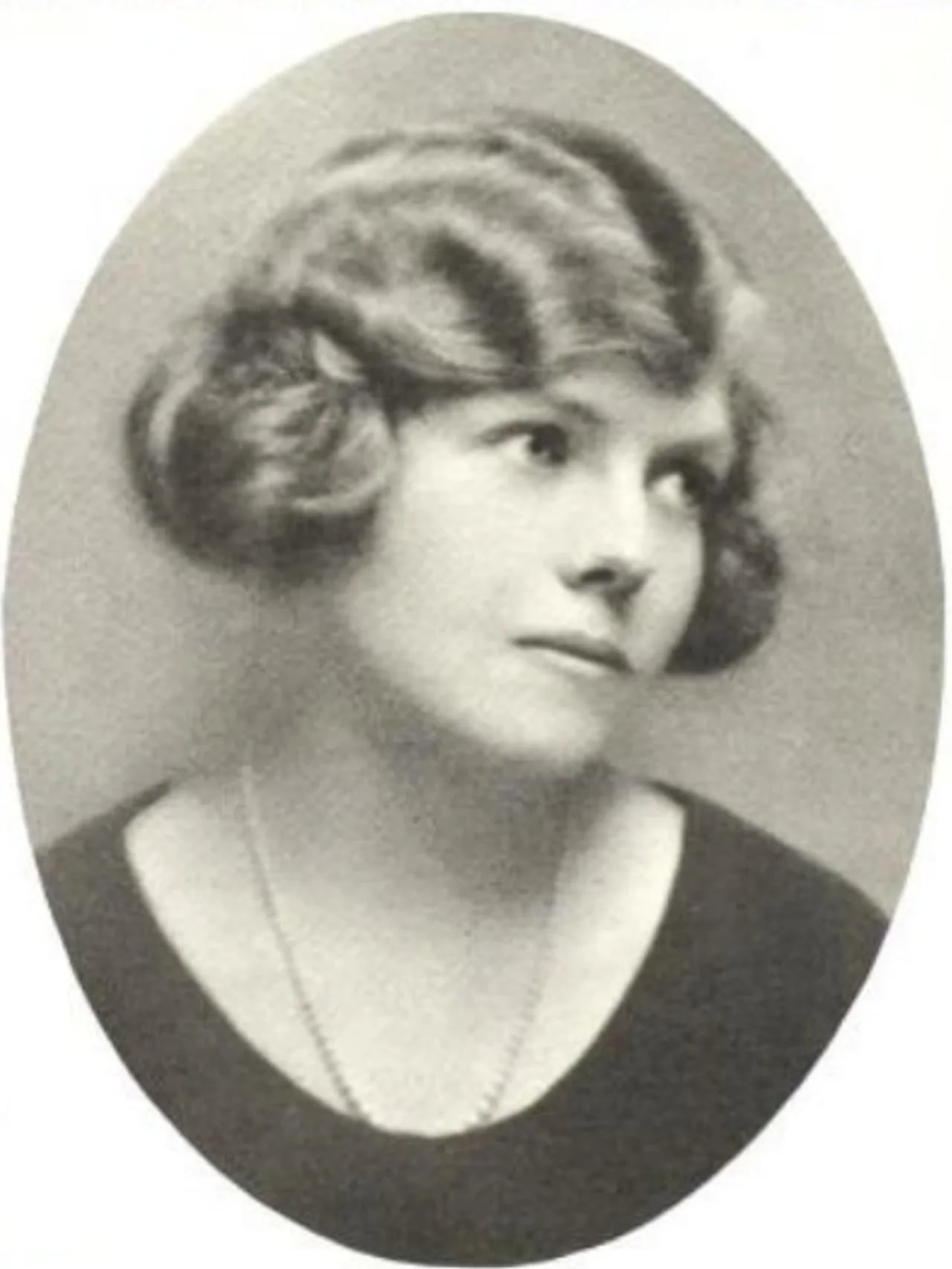 Portrait of Anne Parrish (1888–1957) – memorial page