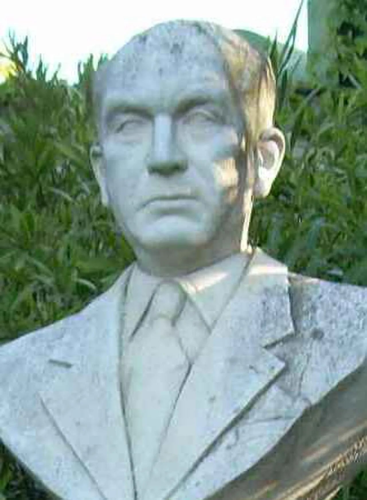 Portrait of Adolfo Ibáñez Boggiano (1880–1949) – memorial page