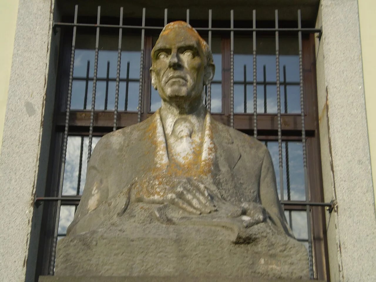 Portrait of Adolfo Prieto y Álvarez de las Vallinas (1867–1945) – memorial page