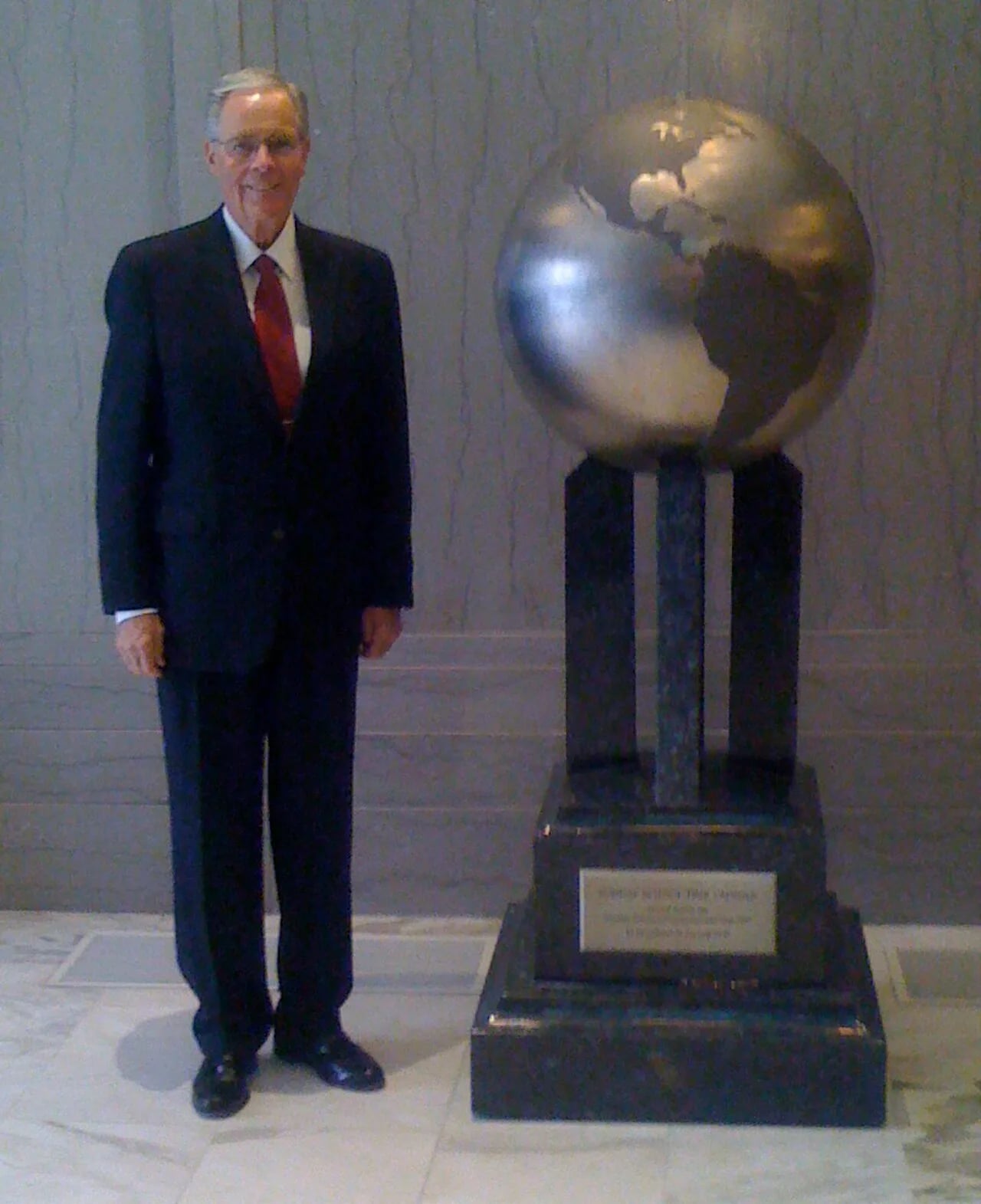 Portrait of Harold G. Hillam (1934–2012) – memorial page