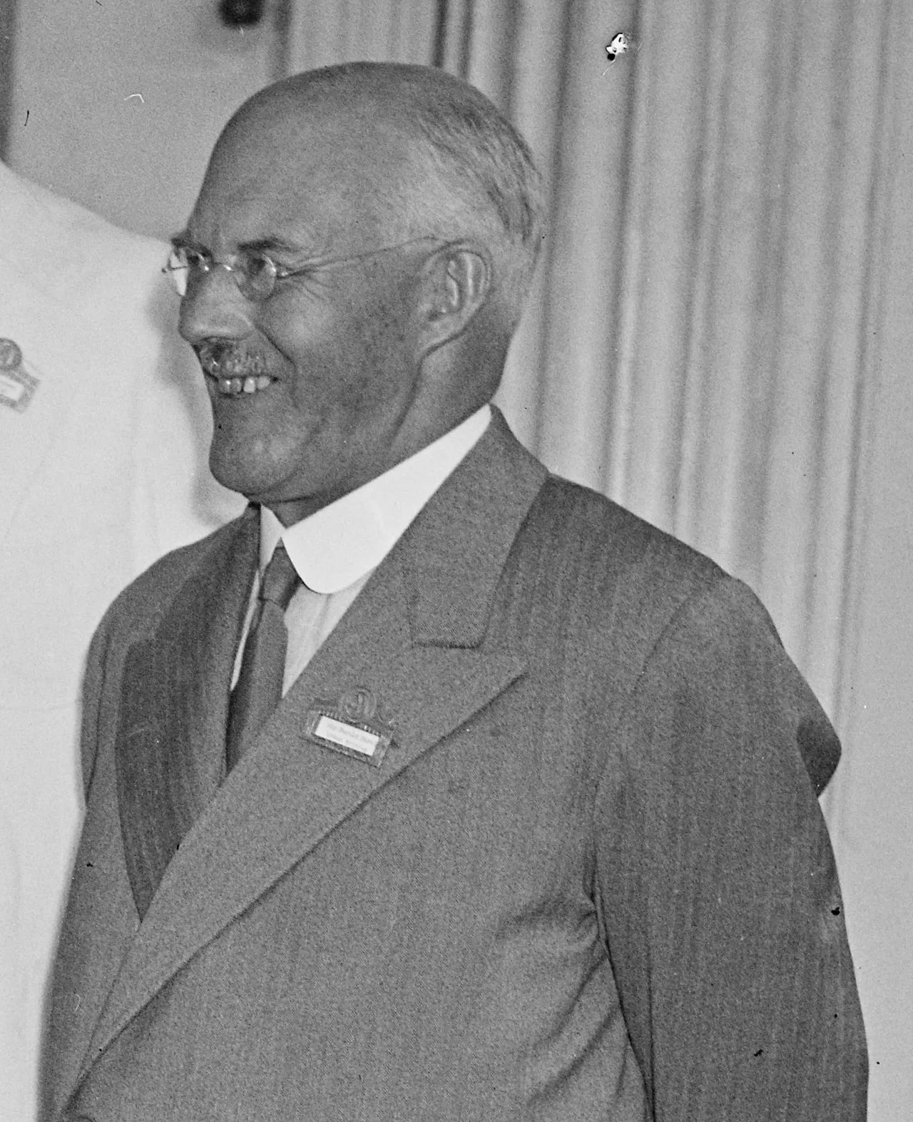 Portrait of Harold Hartley (1878–1972) – memorial page