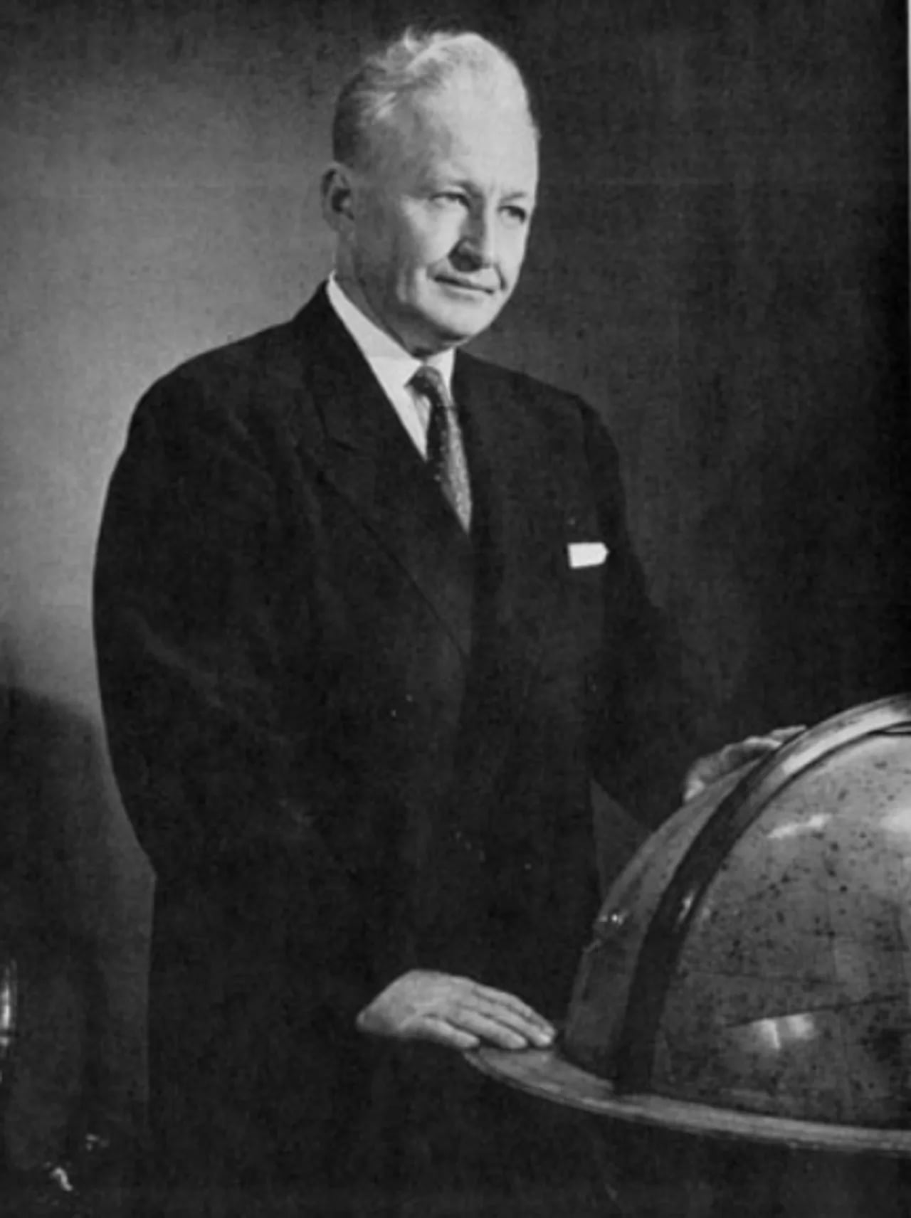 Portrait of Harold Sherman (1898–1987) – memorial page