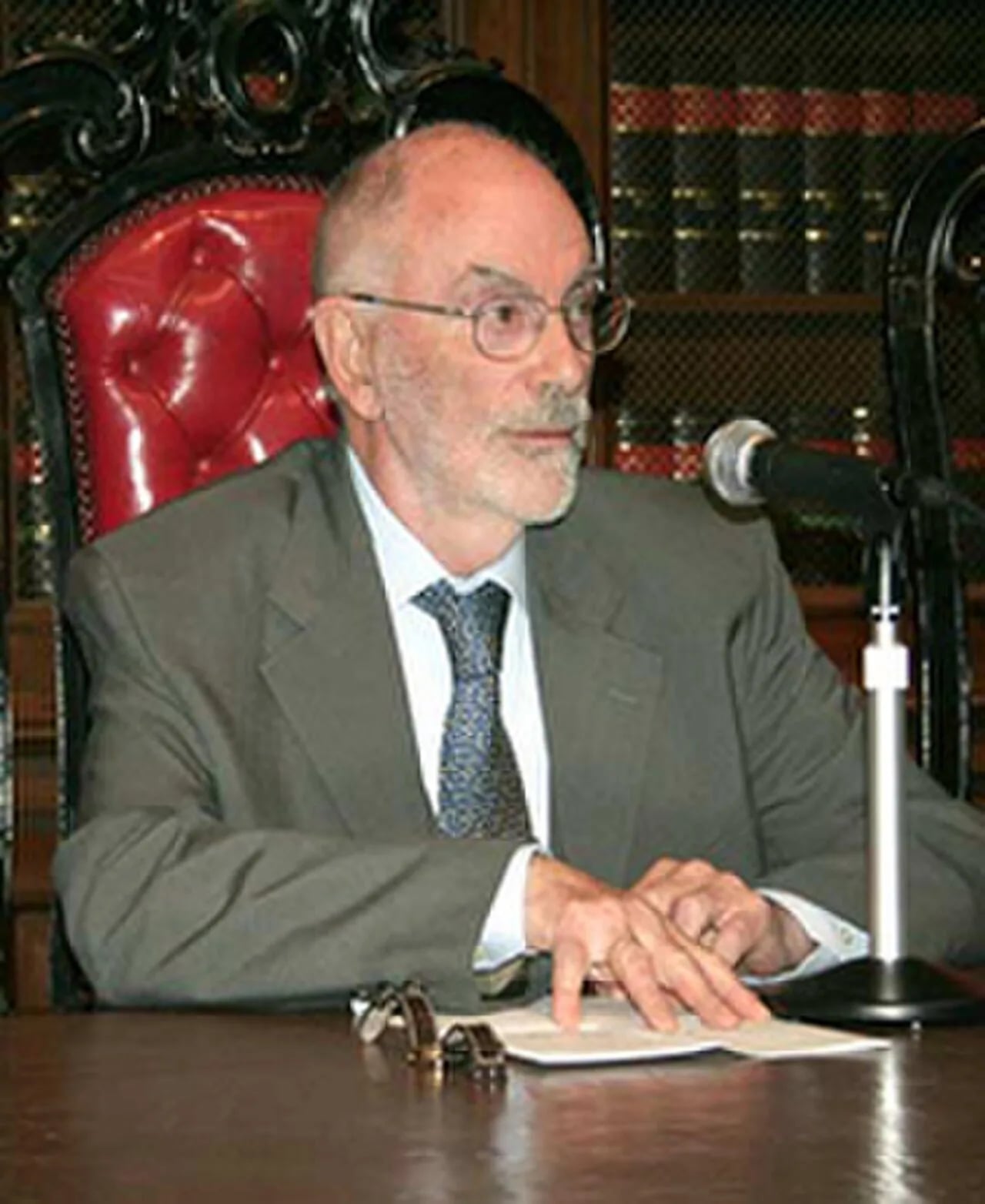 Portrait of Alejandro Nieto (1930–2023) – memorial page