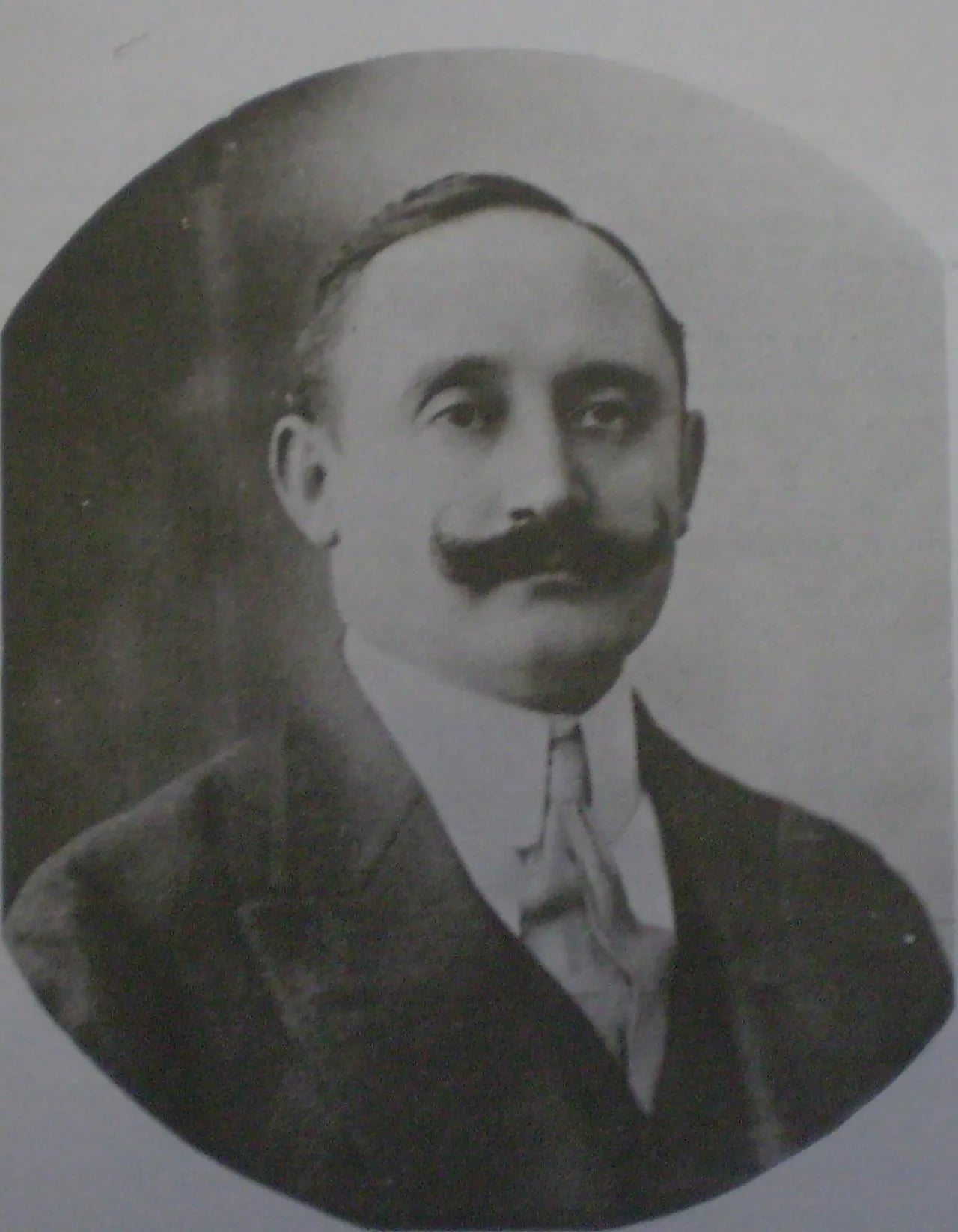 Porträt von Manuel Menchaca (1876–1969) – Gedenkseite