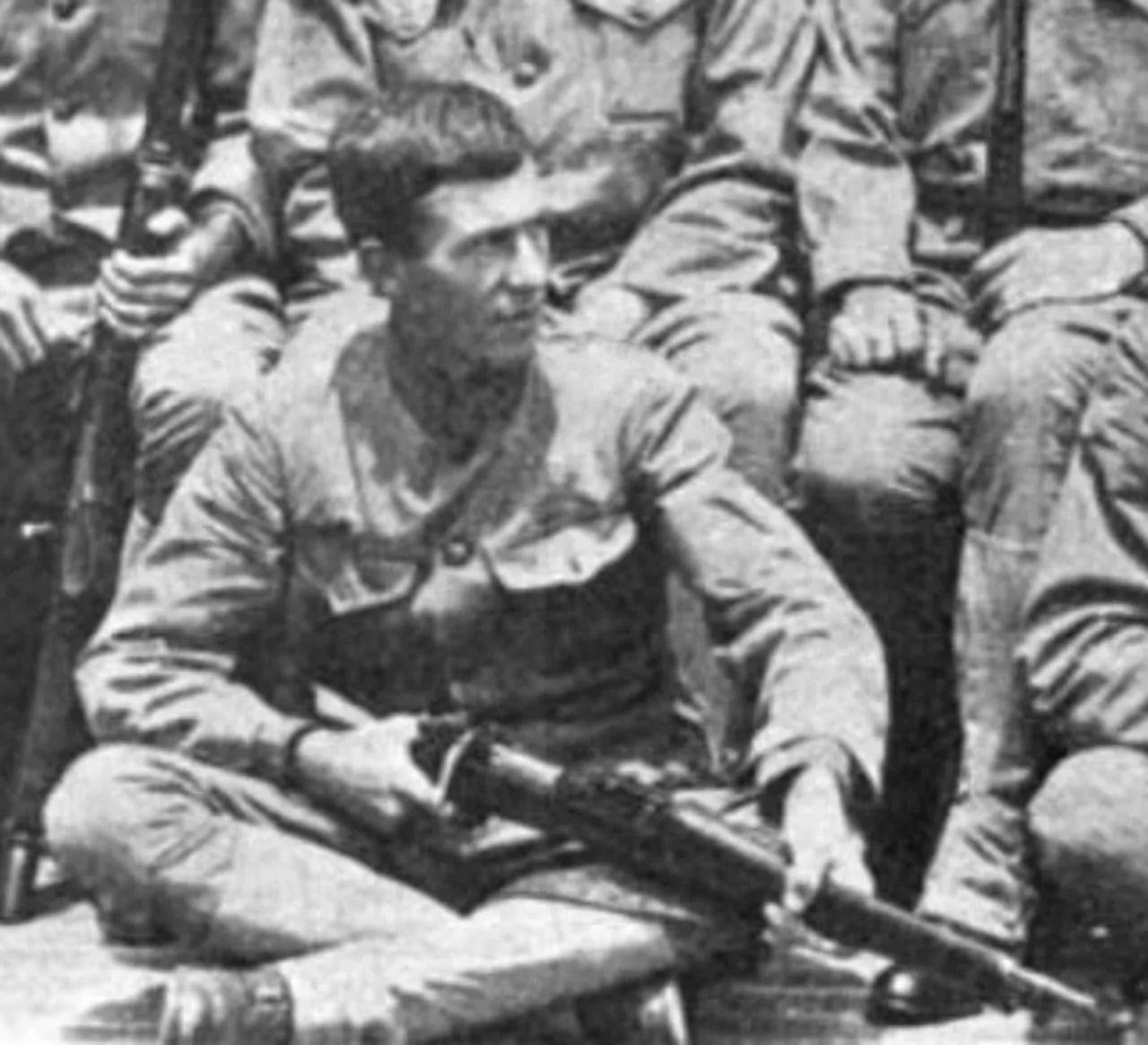Portrait of Harry Adams (1880–1968) – memorial page